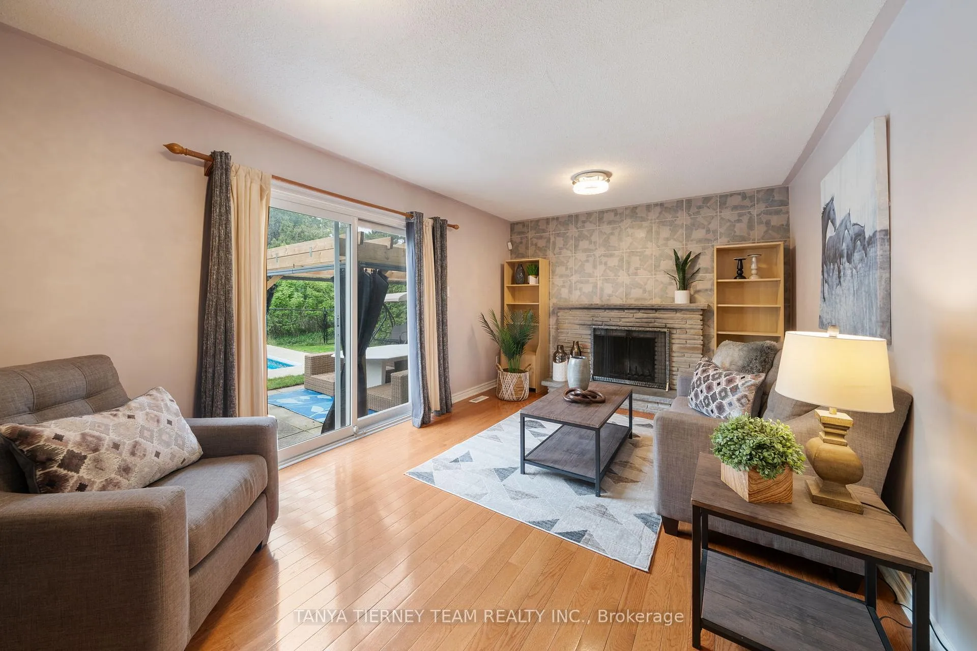 Photo 15 of 728 Bermuda Avenue, Oshawa, Northglen — HOMEH