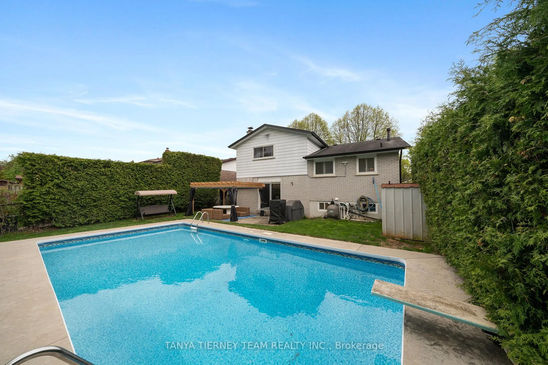 Photo 36 of 728 Bermuda Avenue, Oshawa, Northglen — HOMEH