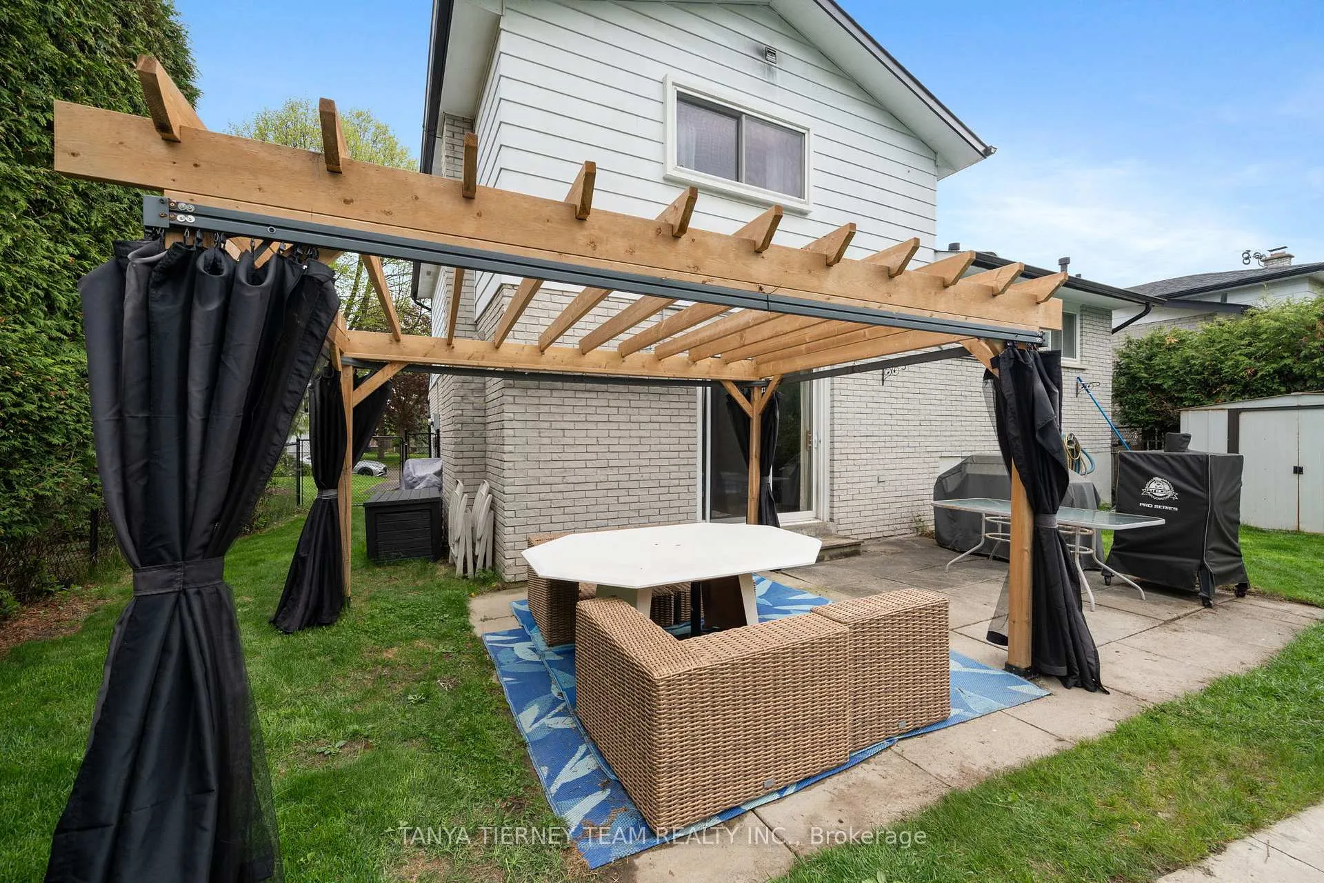 Photo 37 of 728 Bermuda Avenue, Oshawa, Northglen — HOMEH