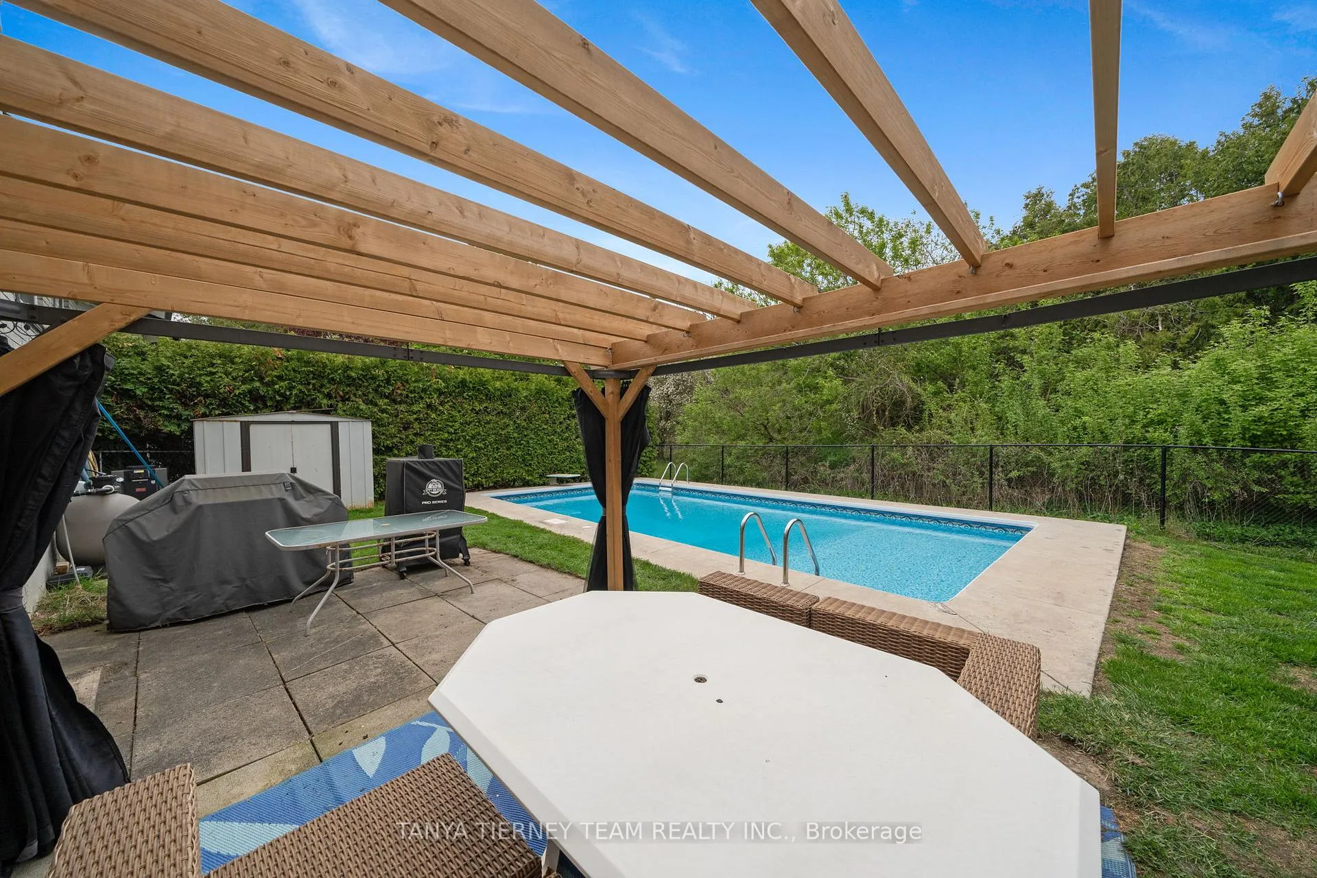 Photo 38 of 728 Bermuda Avenue, Oshawa, Northglen — HOMEH