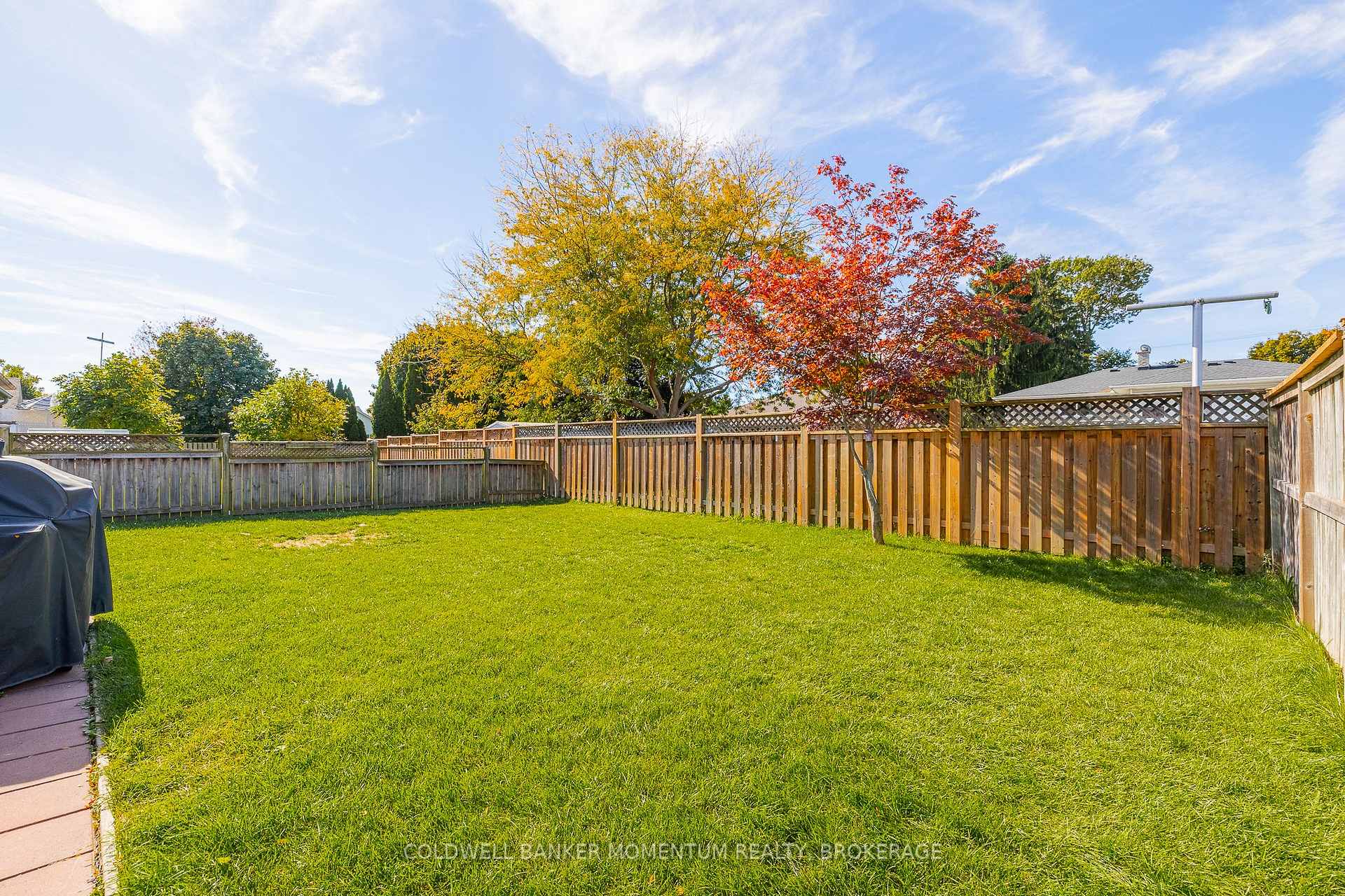 Photo 42 of 24 Tanner Drive, Pelham, Fonthill — HOMEH