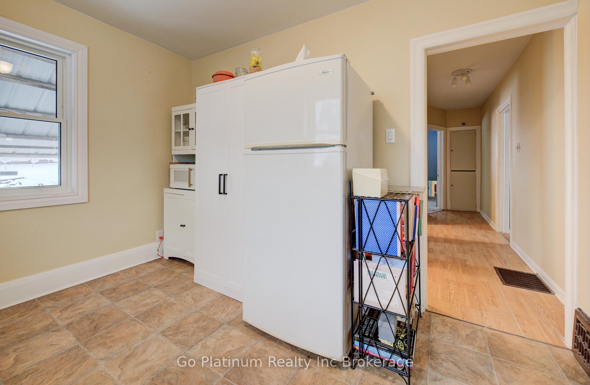 Photo 14 of 611 James Street E, Norfolk, Delhi — HOMEH