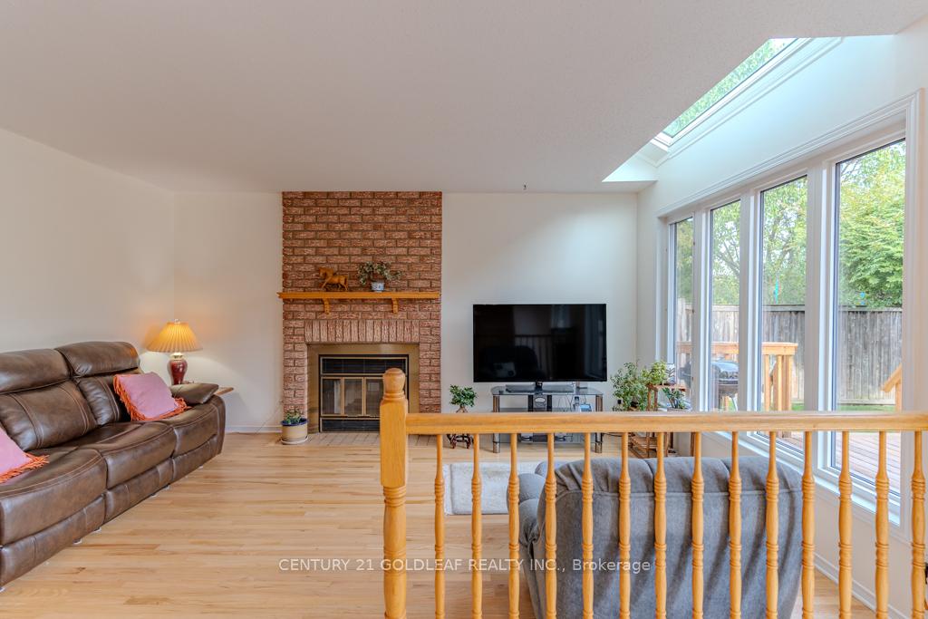Photo 10 of 612 Chenier Way, Ottawa, Fallingbrook/Pineridge — HOMEH