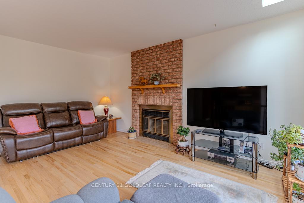 Photo 13 of 612 Chenier Way, Ottawa, Fallingbrook/Pineridge — HOMEH