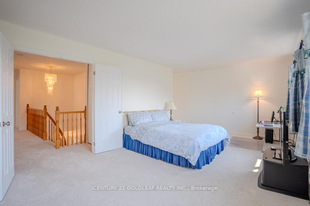 Photo 22 of 612 Chenier Way, Ottawa, Fallingbrook/Pineridge — HOMEH