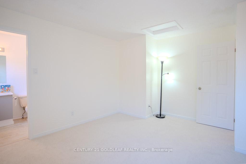 Photo 34 of 612 Chenier Way, Ottawa, Fallingbrook/Pineridge — HOMEH