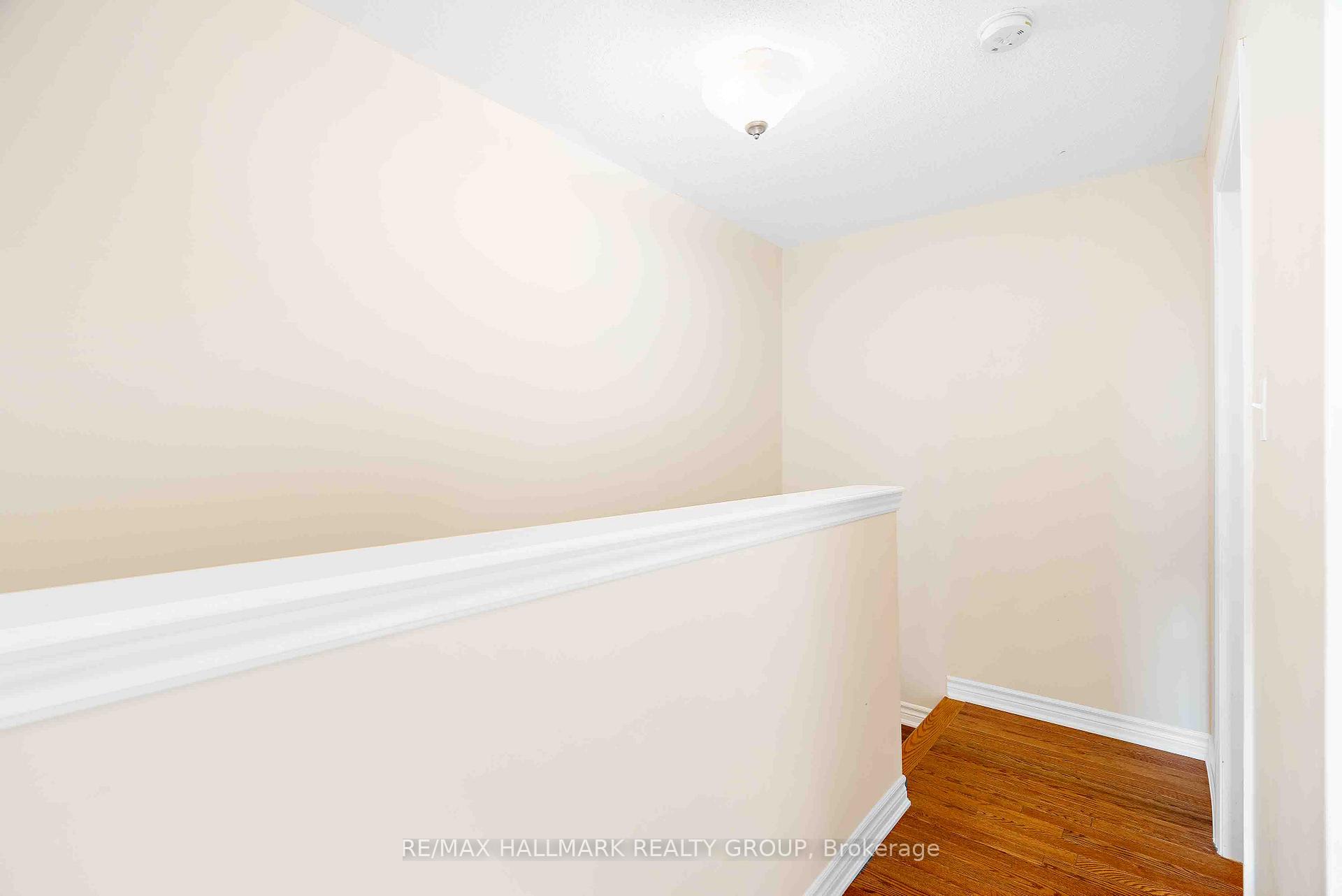 Photo 15 of 164 Sunshine Crescent, Ottawa, Notting Hill/Summerside — HOMEH