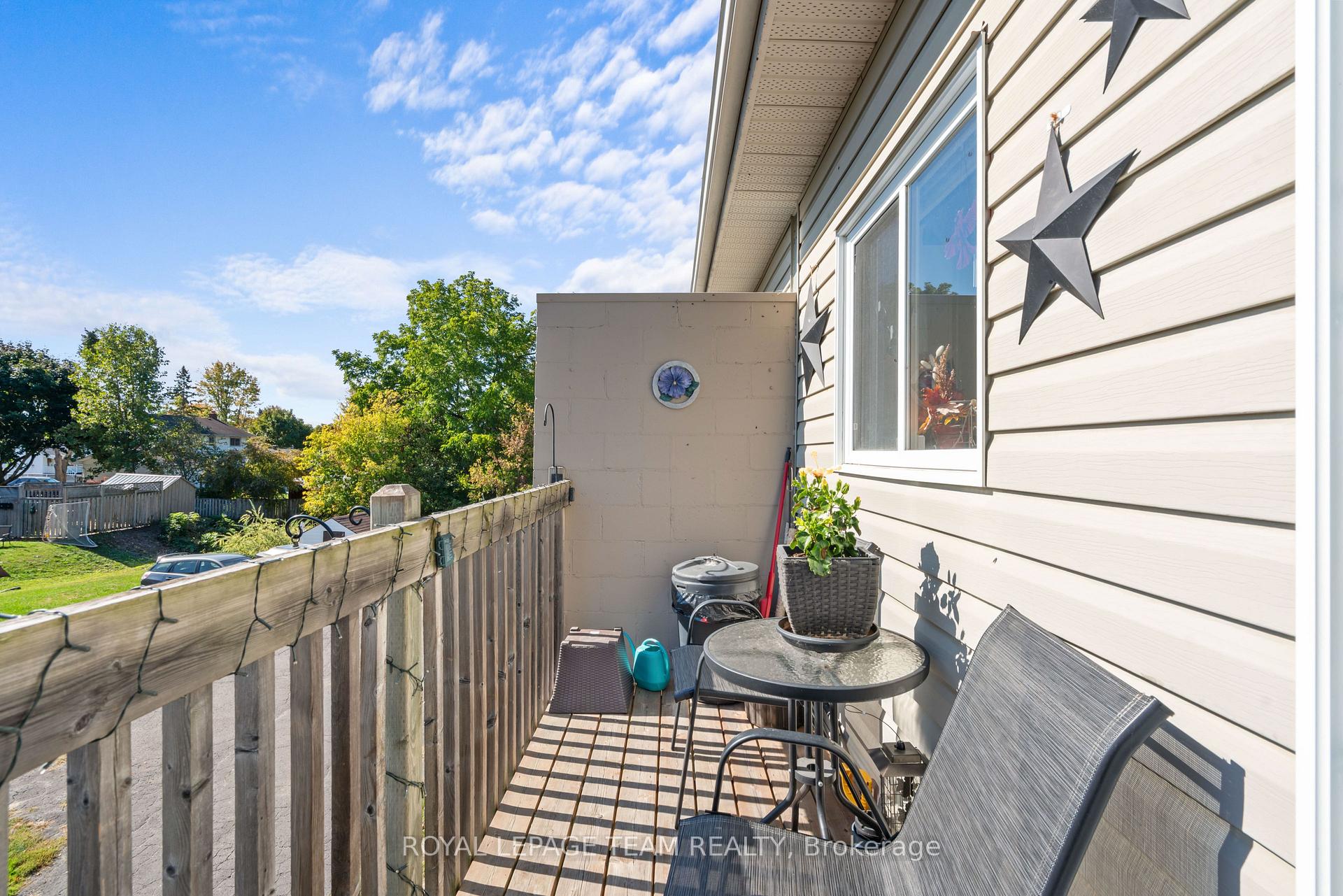 Photo 19 of 477 Clarence Street, North Dundas, Winchester — HOMEH