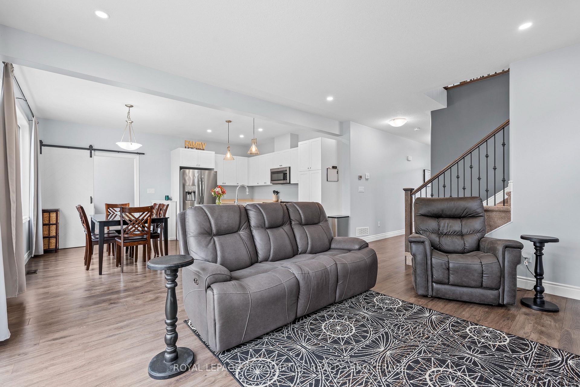 Photo 7 of 464 Beth Crescent, Kingston, City Northwest — HOMEH
