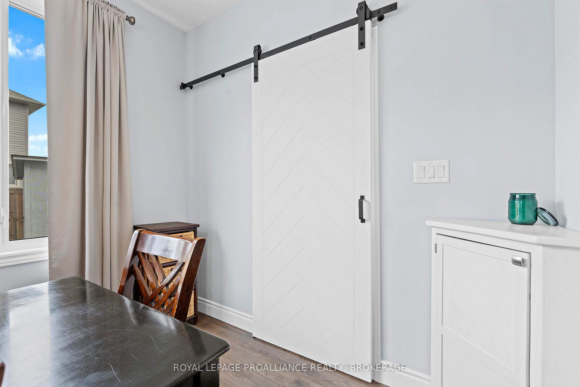 Photo 15 of 464 Beth Crescent, Kingston, City Northwest — HOMEH