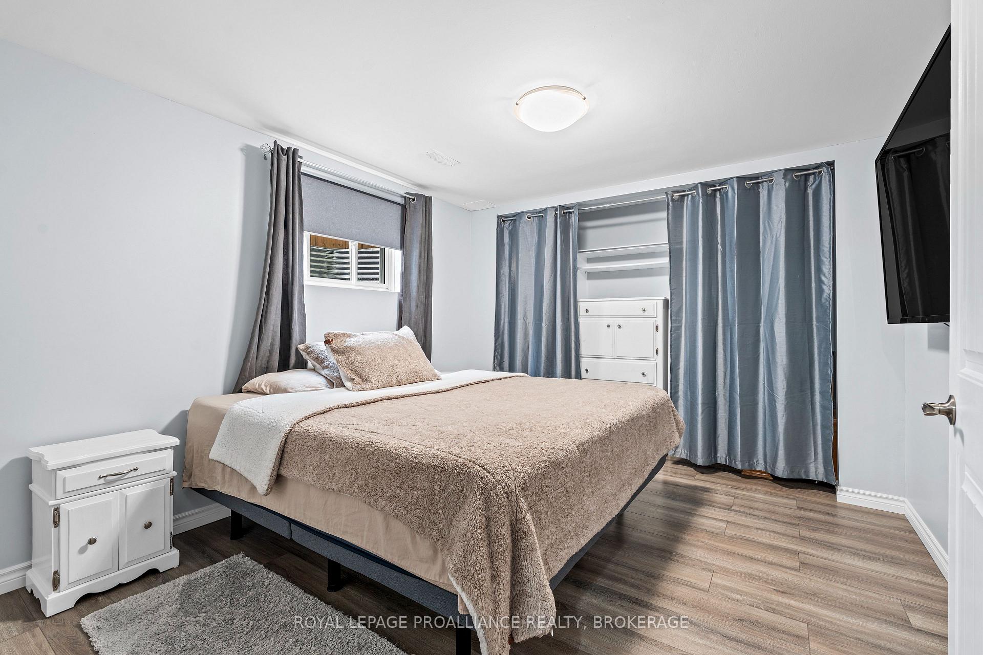 Photo 32 of 464 Beth Crescent, Kingston, City Northwest — HOMEH