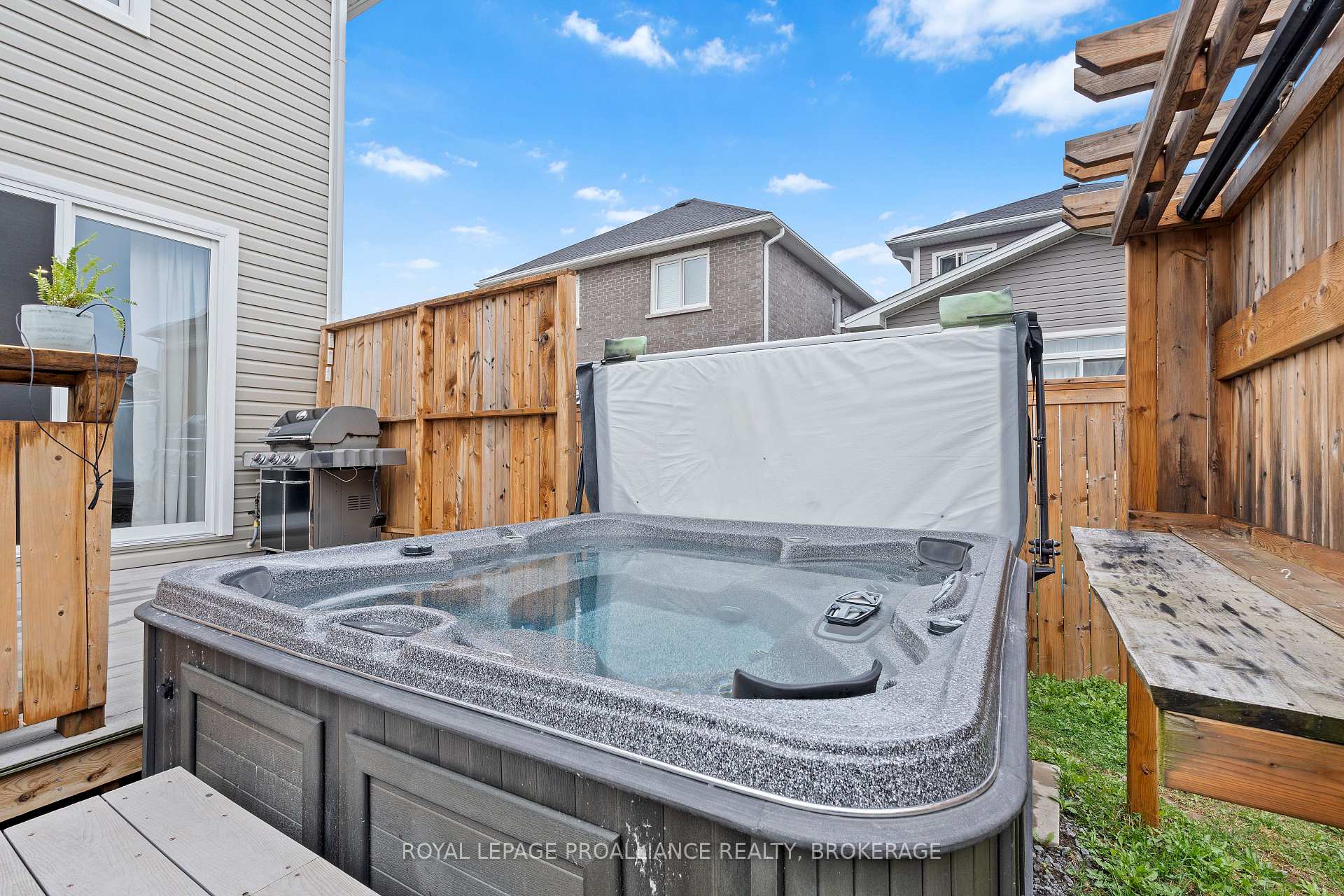 Photo 36 of 464 Beth Crescent, Kingston, City Northwest — HOMEH
