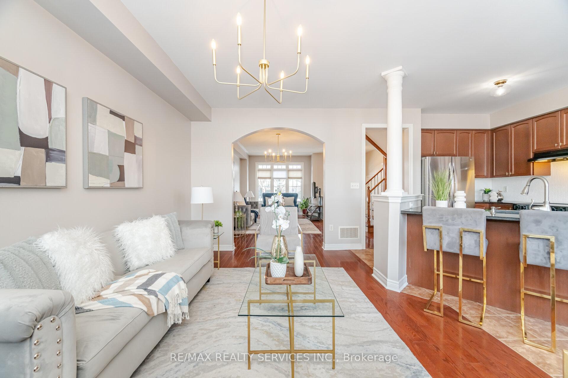 Photo 2 of 3027 Richview Boulevard, Oakville, Bronte Creek — HOMEH