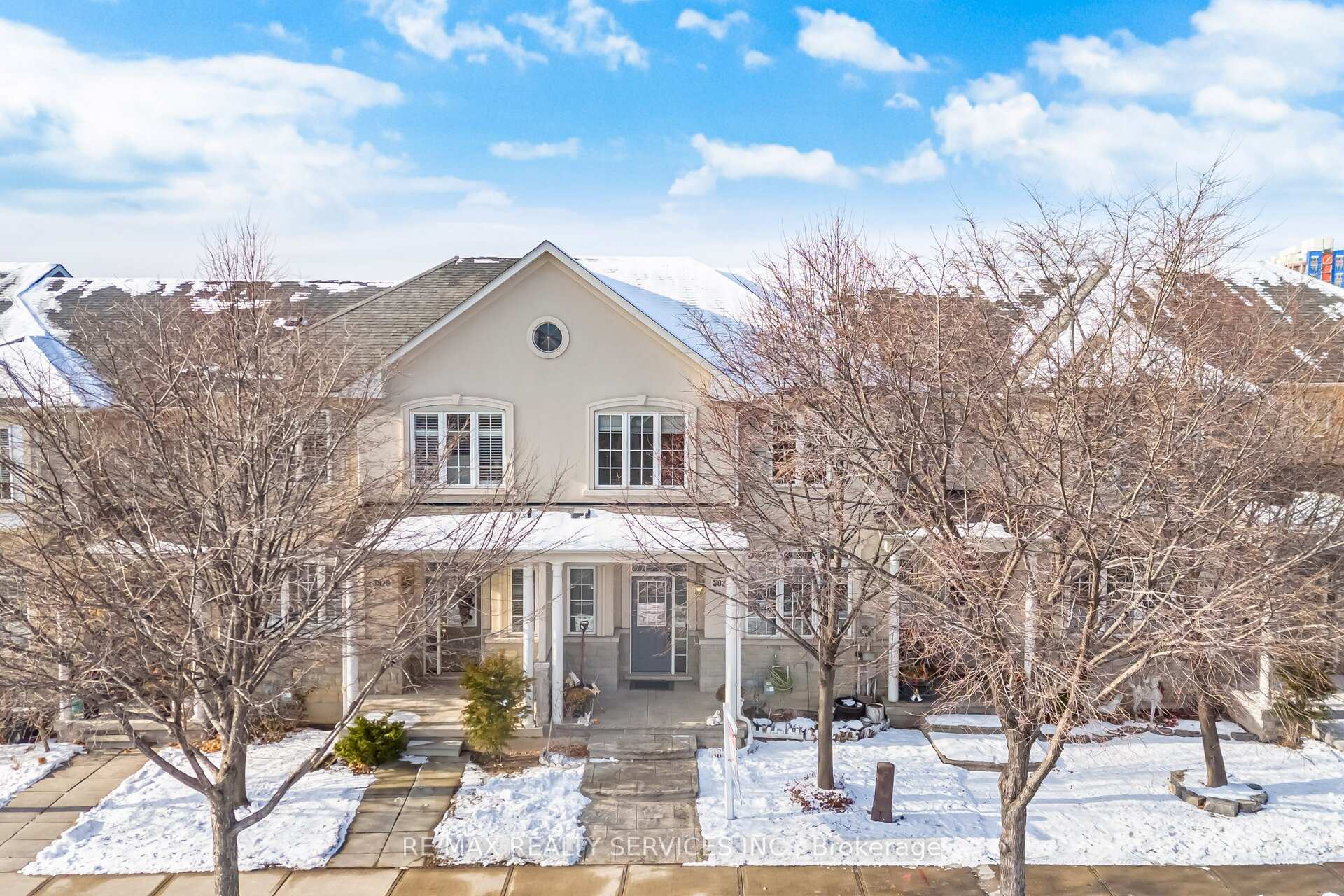 Photo 3 of 3027 Richview Boulevard, Oakville, Bronte Creek — HOMEH