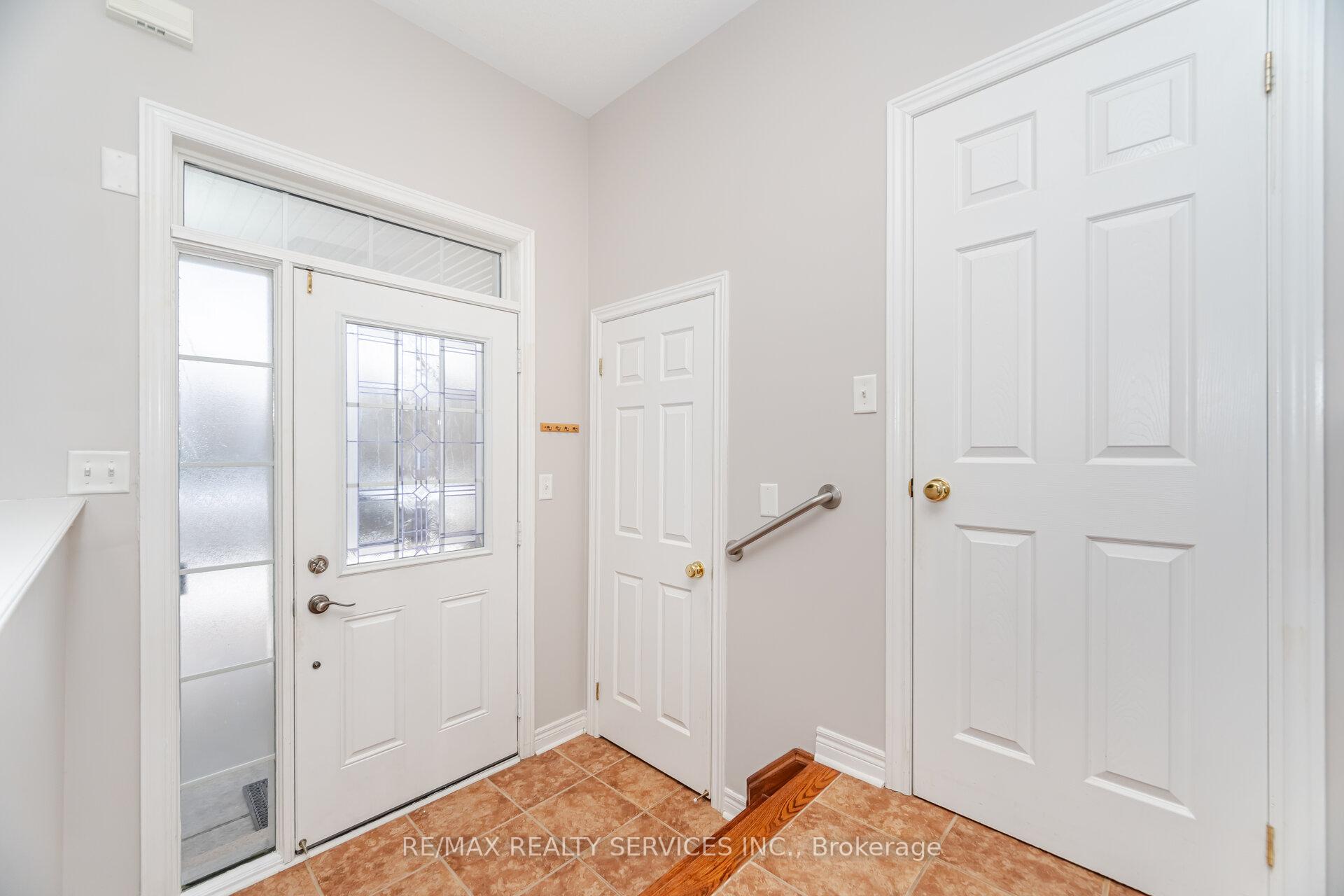 Photo 7 of 3027 Richview Boulevard, Oakville, Bronte Creek — HOMEH