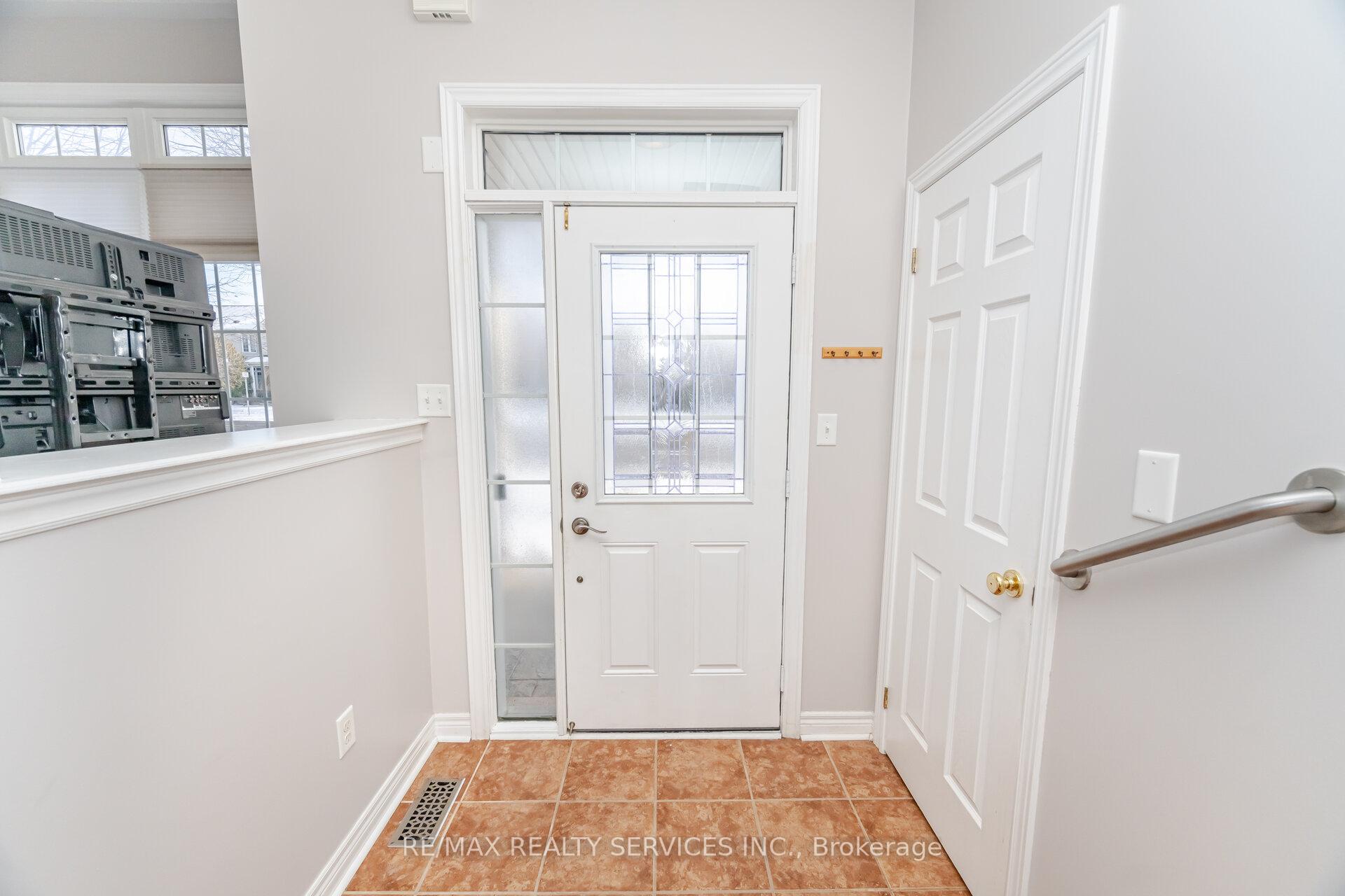 Photo 8 of 3027 Richview Boulevard, Oakville, Bronte Creek — HOMEH