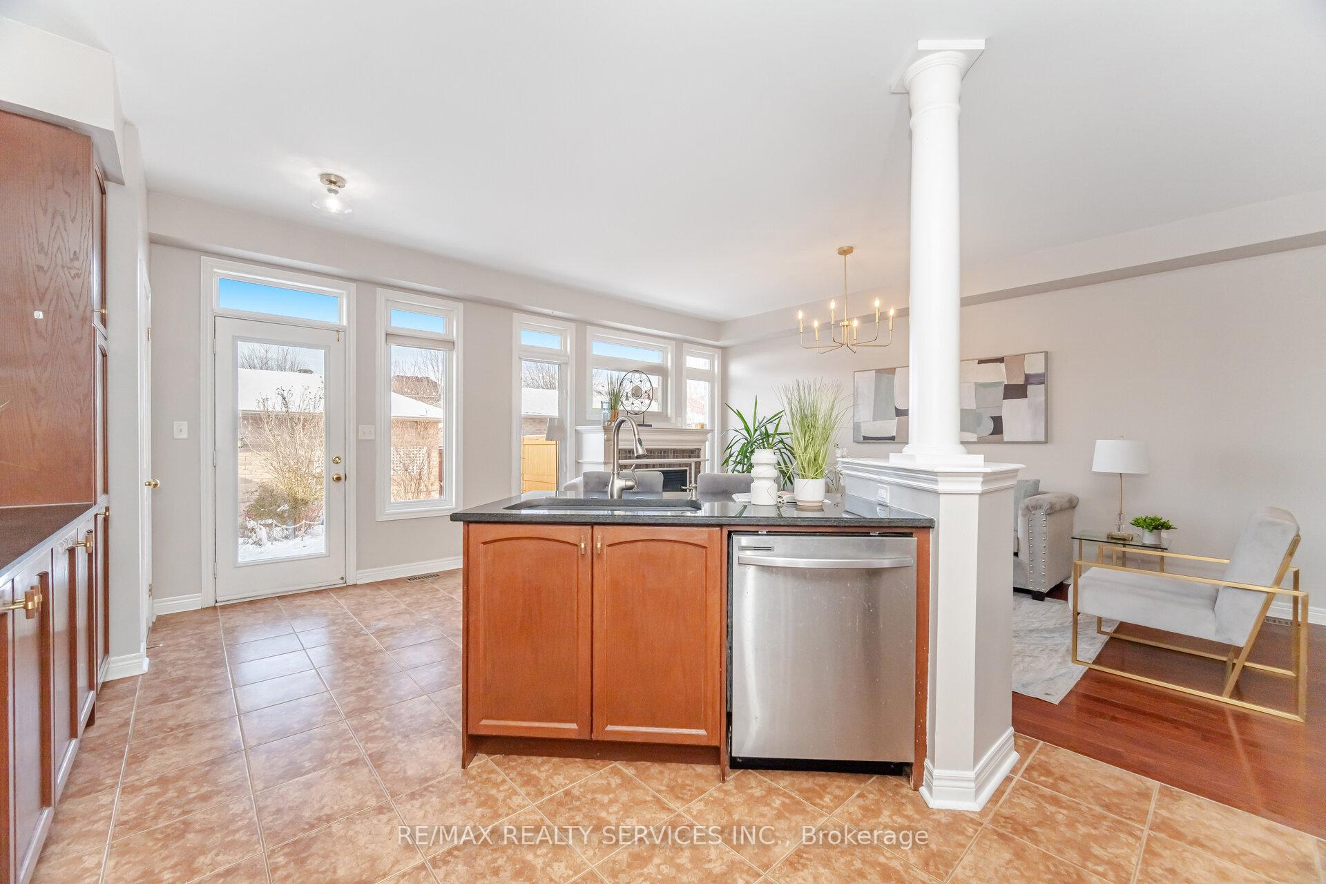 Photo 18 of 3027 Richview Boulevard, Oakville, Bronte Creek — HOMEH