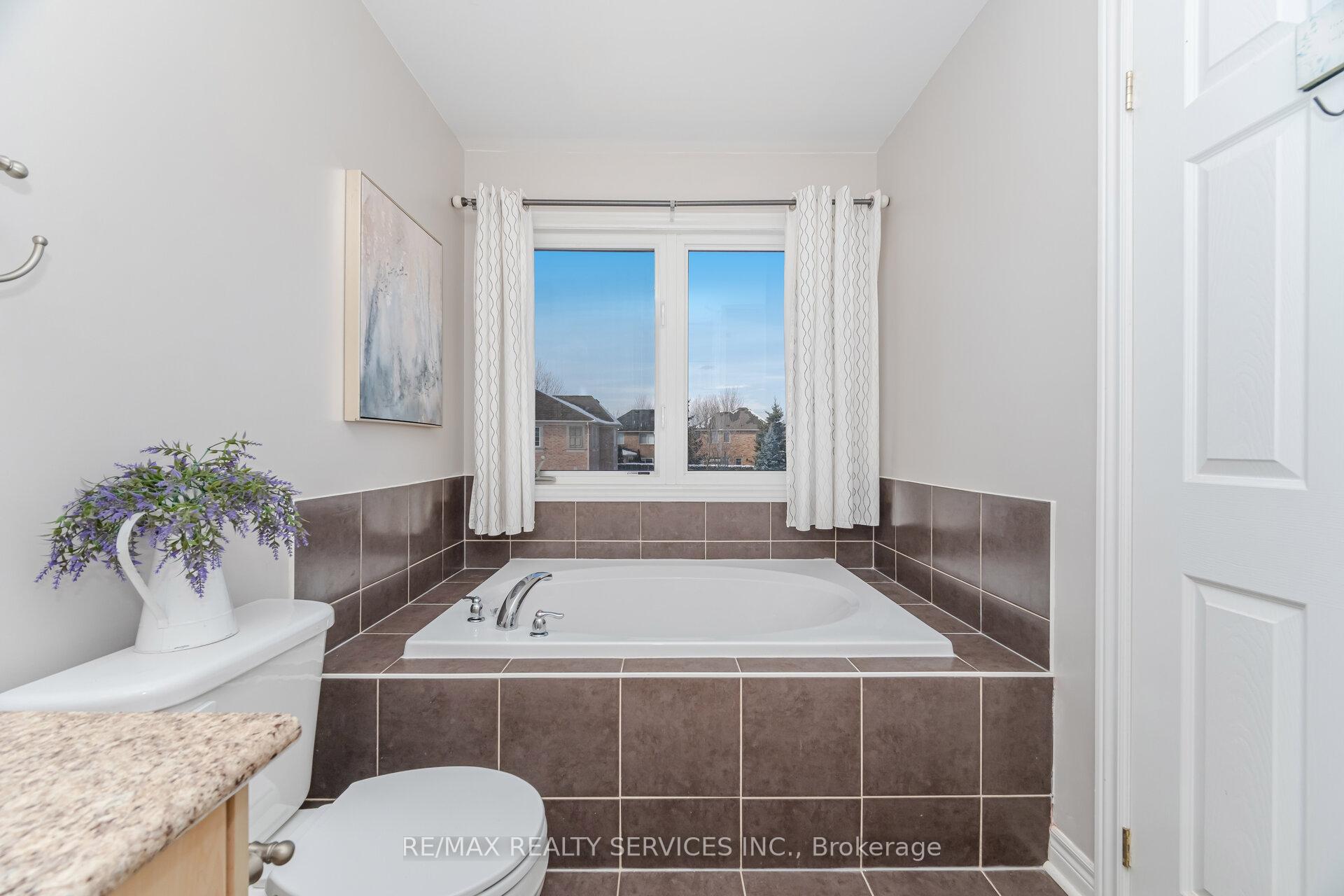 Photo 25 of 3027 Richview Boulevard, Oakville, Bronte Creek — HOMEH