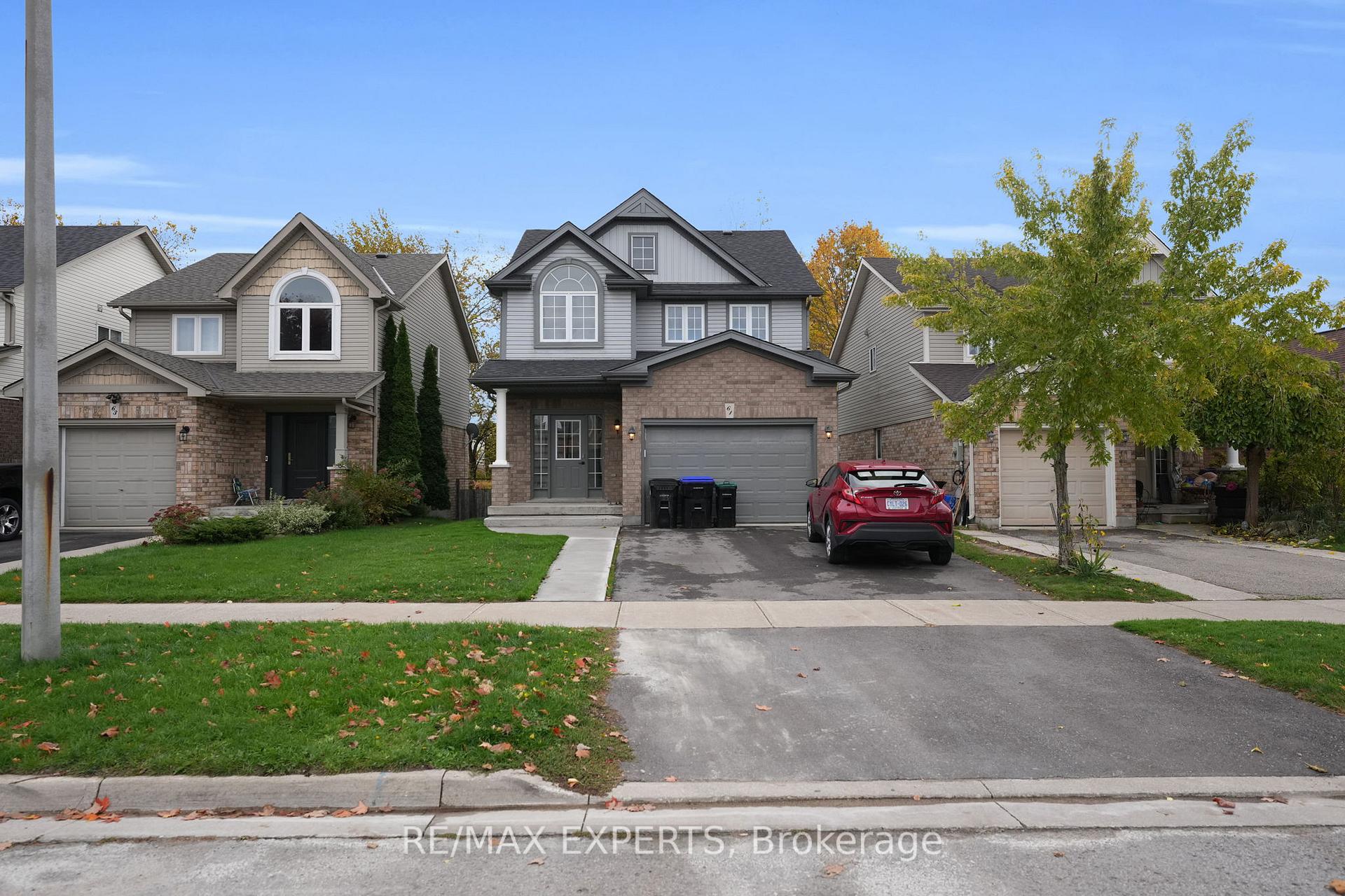 Photo 2 of 61 Wallace Street, New Tecumseth, Alliston — HOMEH