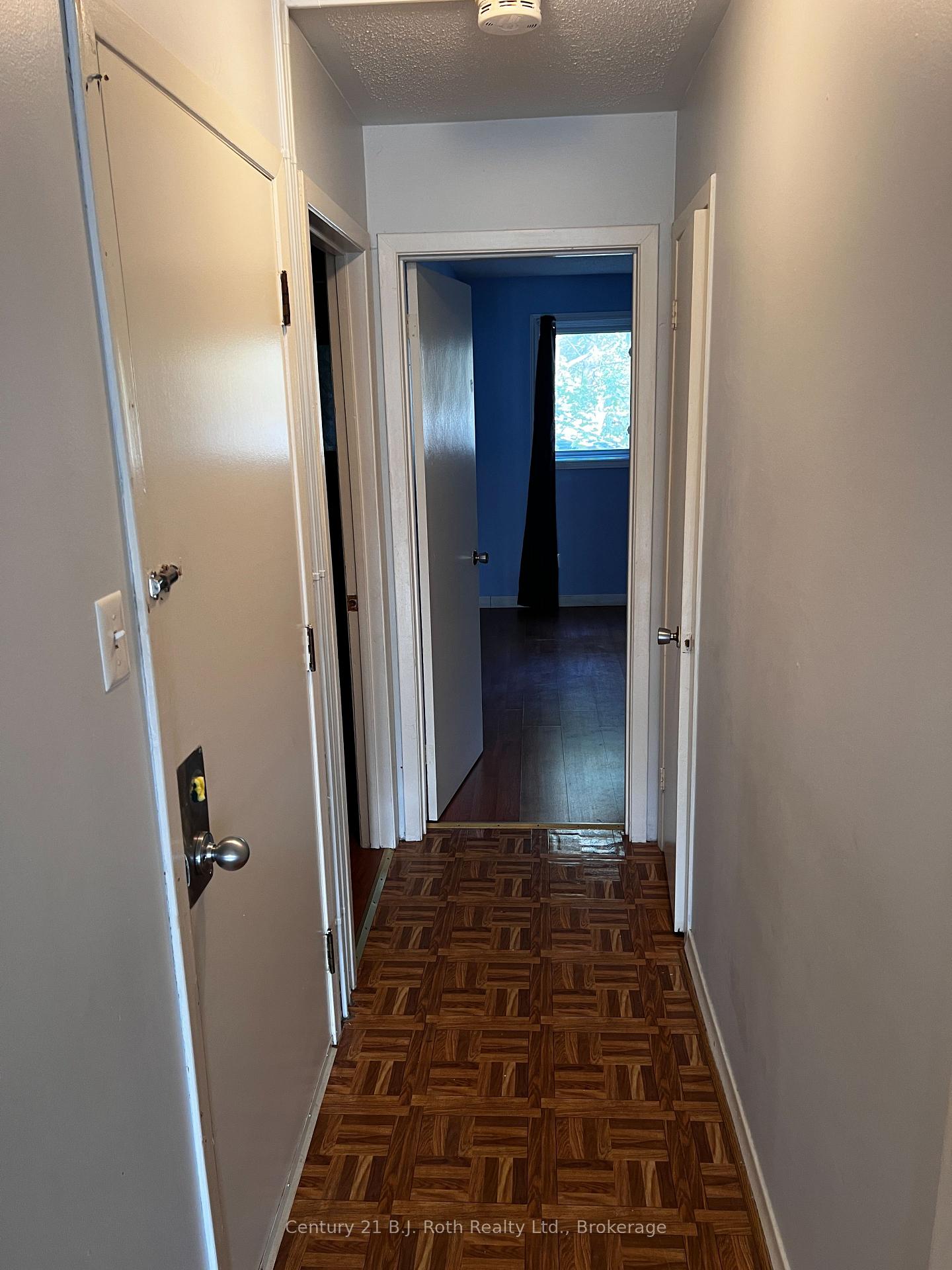 Photo 6 of Unit 3, 520 High Street, Orillia — HOMEH