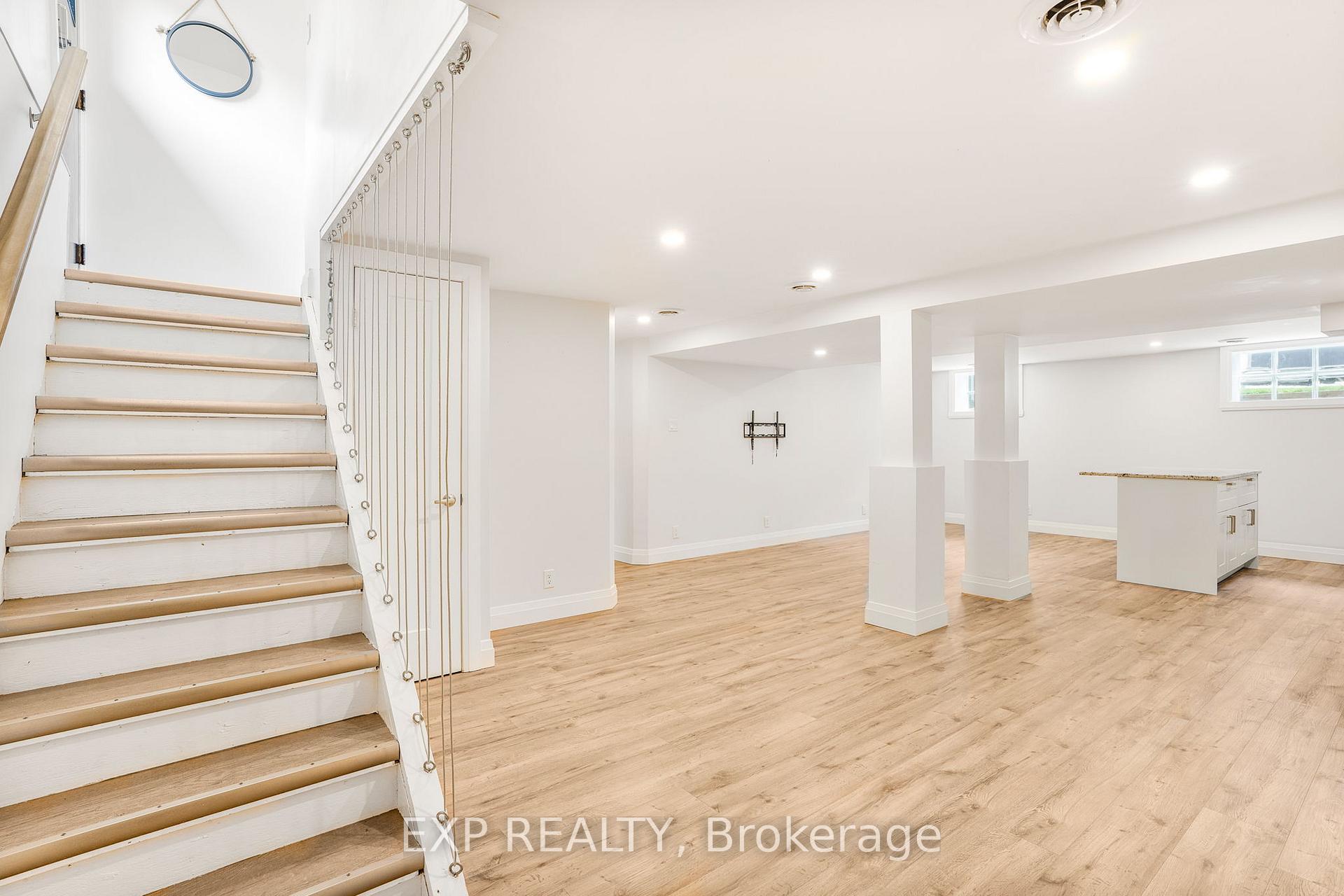 Photo 7 of 494 Wolffdale Crescent, Ottawa, Overbrook/Castle Heights — HOMEH