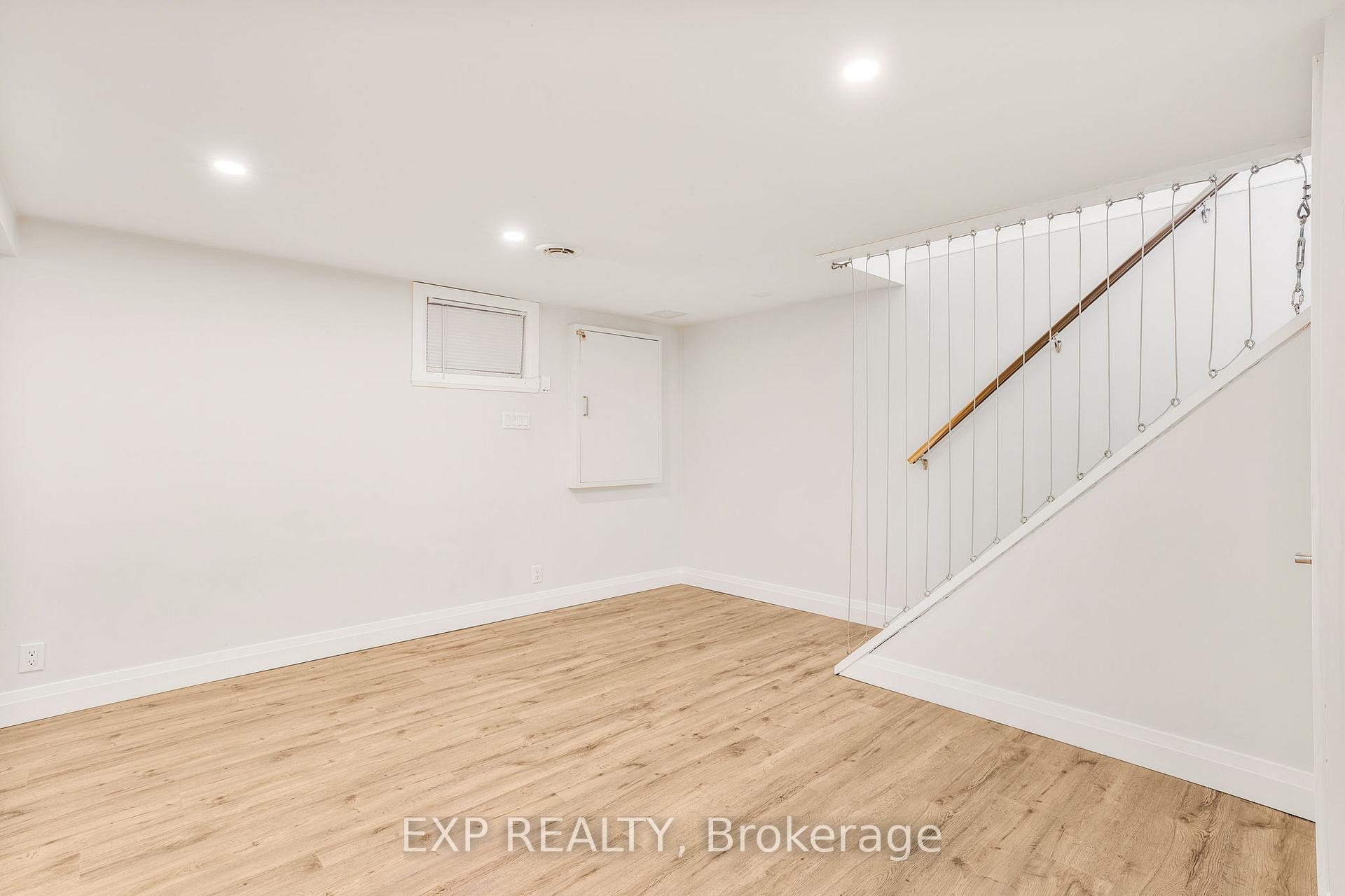 Photo 9 of 494 Wolffdale Crescent, Ottawa, Overbrook/Castle Heights — HOMEH