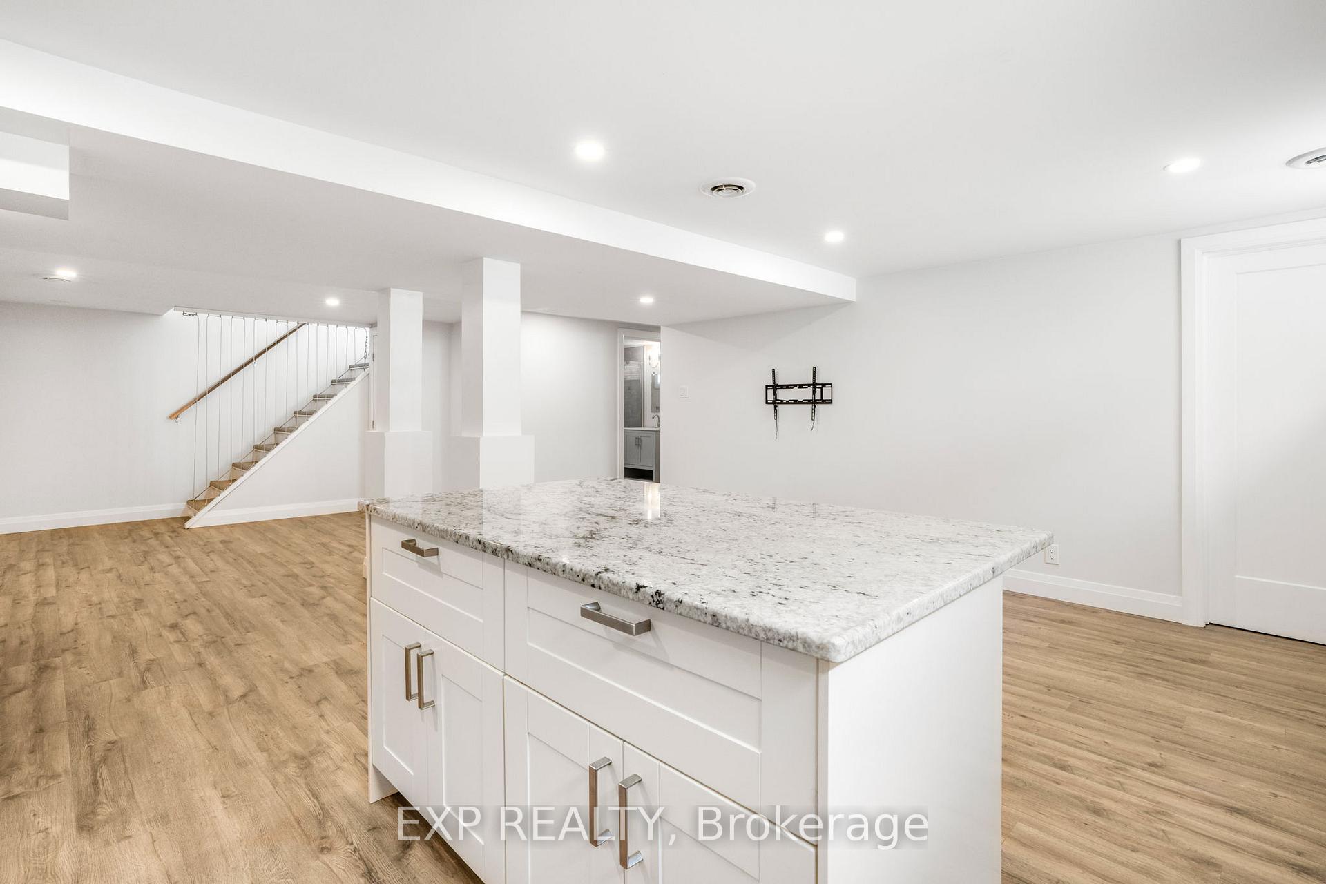 Photo 15 of 494 Wolffdale Crescent, Ottawa, Overbrook/Castle Heights — HOMEH