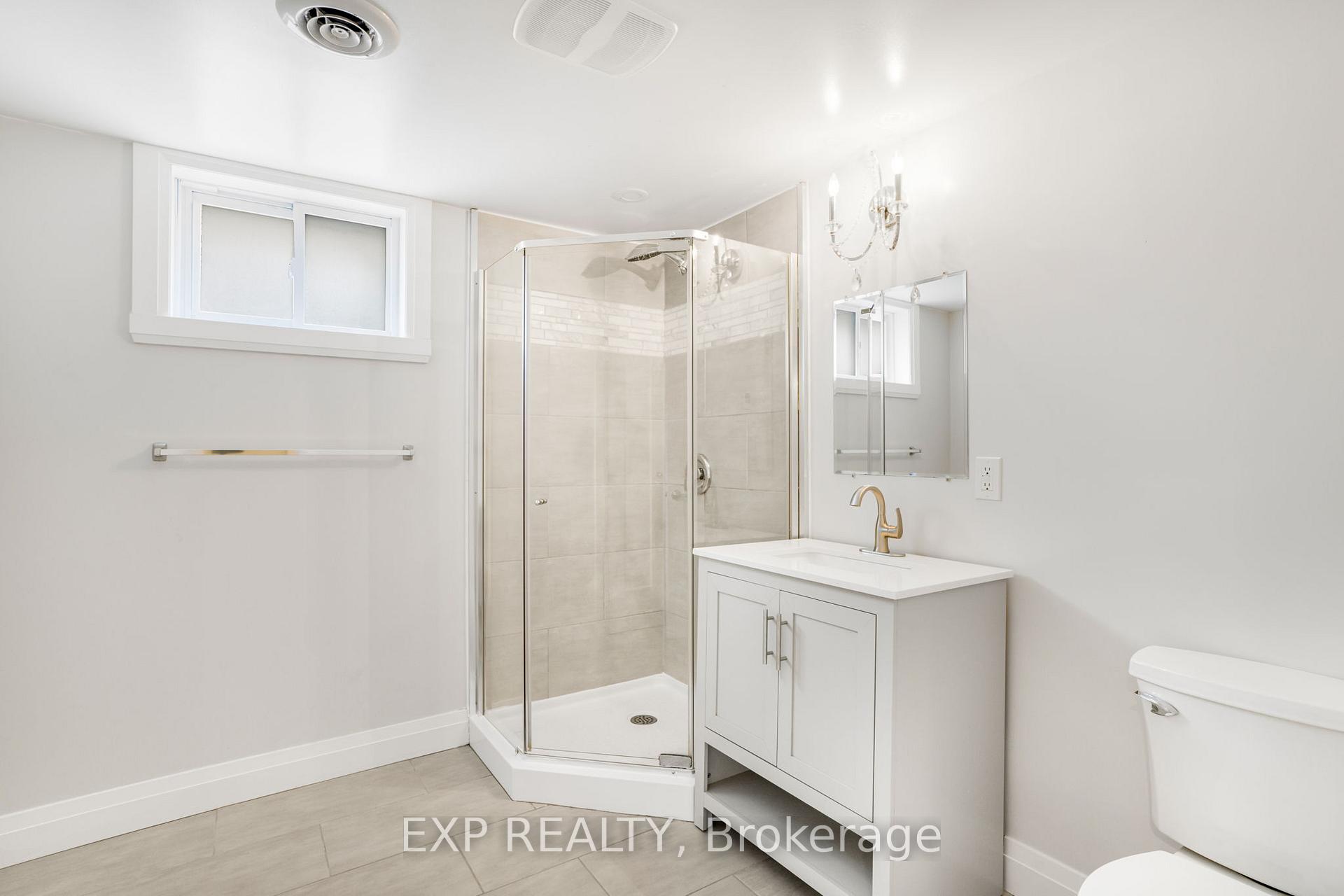 Photo 18 of 494 Wolffdale Crescent, Ottawa, Overbrook/Castle Heights — HOMEH