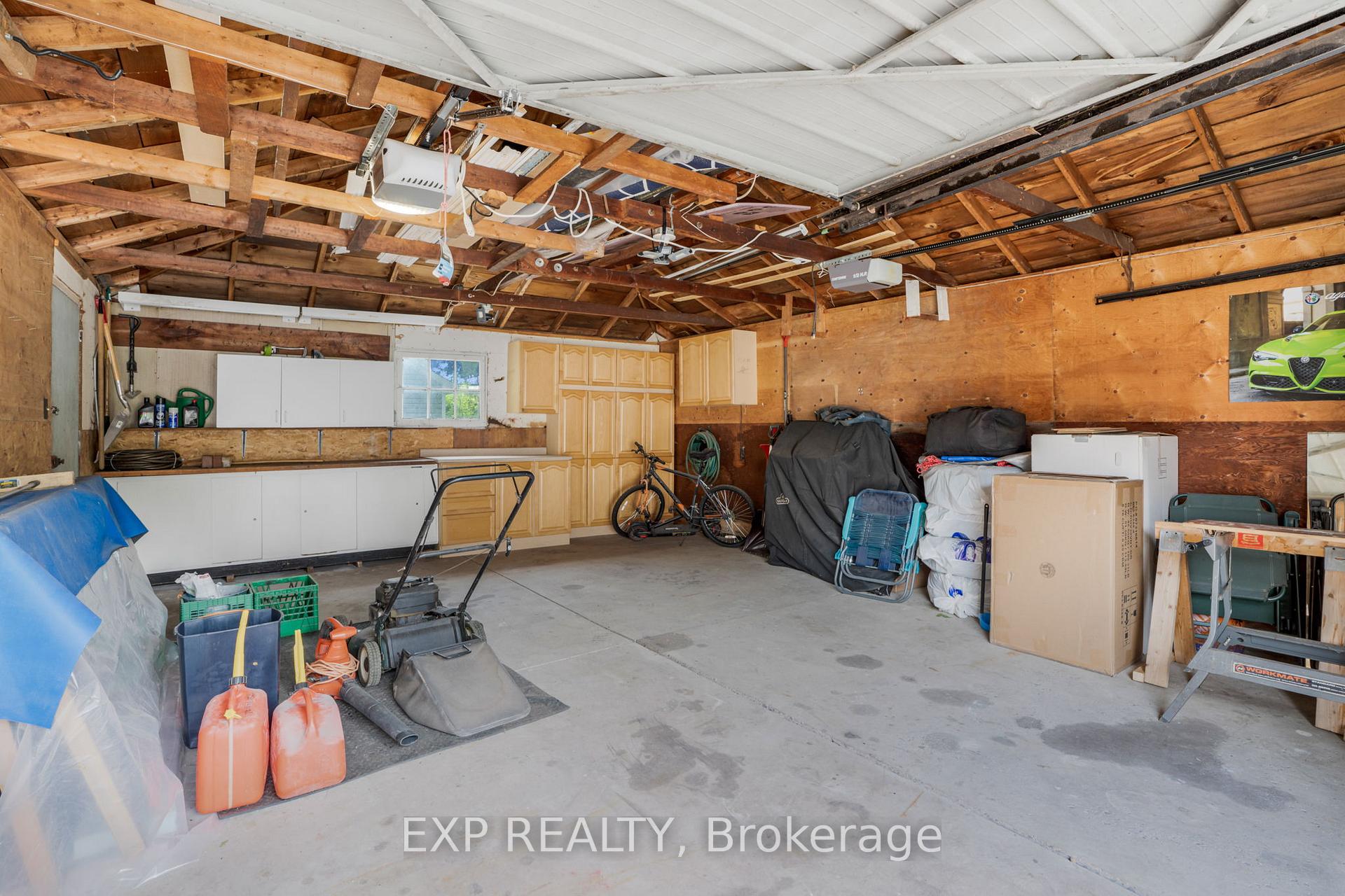 Photo 23 of 494 Wolffdale Crescent, Ottawa, Overbrook/Castle Heights — HOMEH