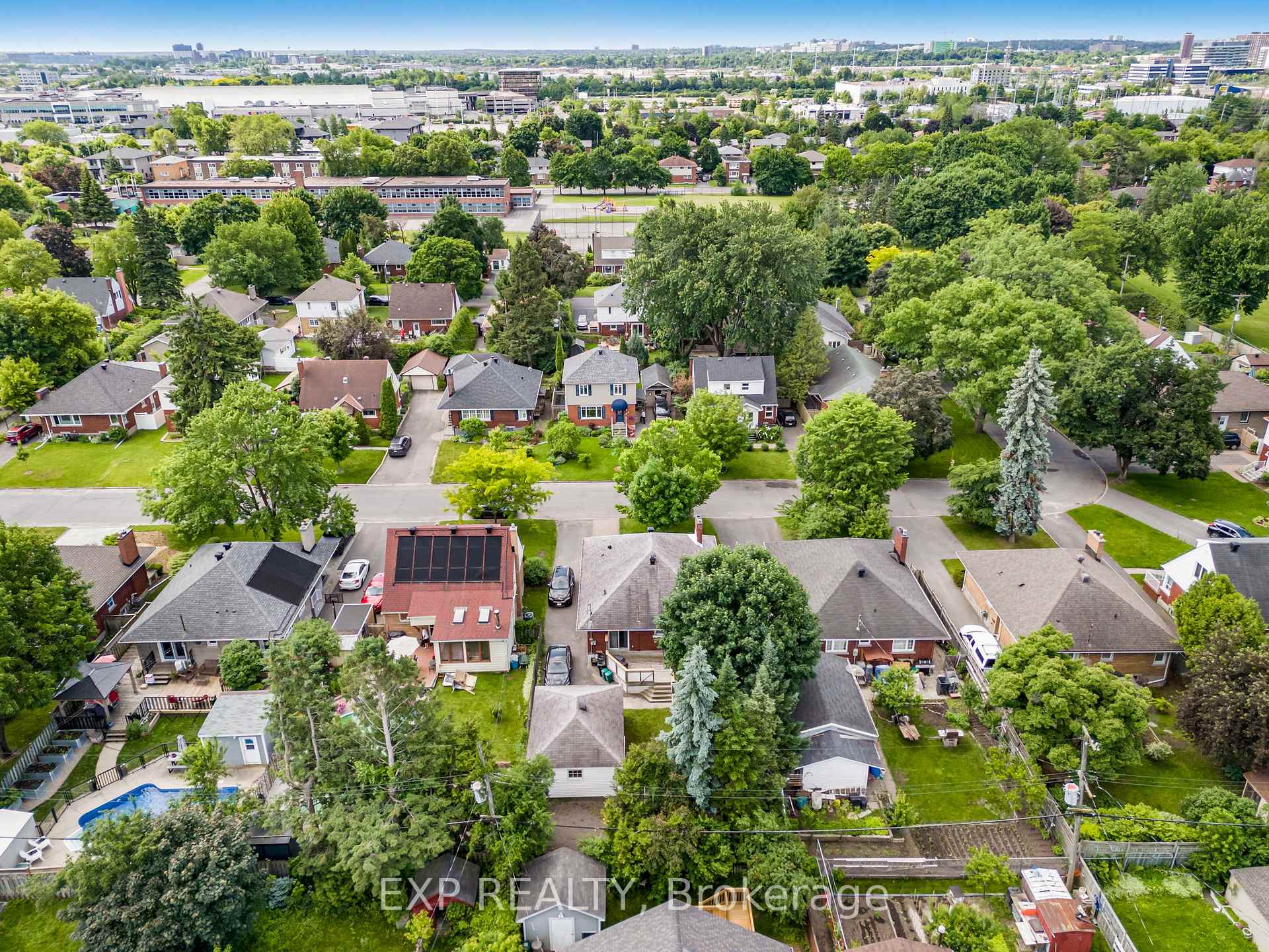 Photo 30 of 494 Wolffdale Crescent, Ottawa, Overbrook/Castle Heights — HOMEH