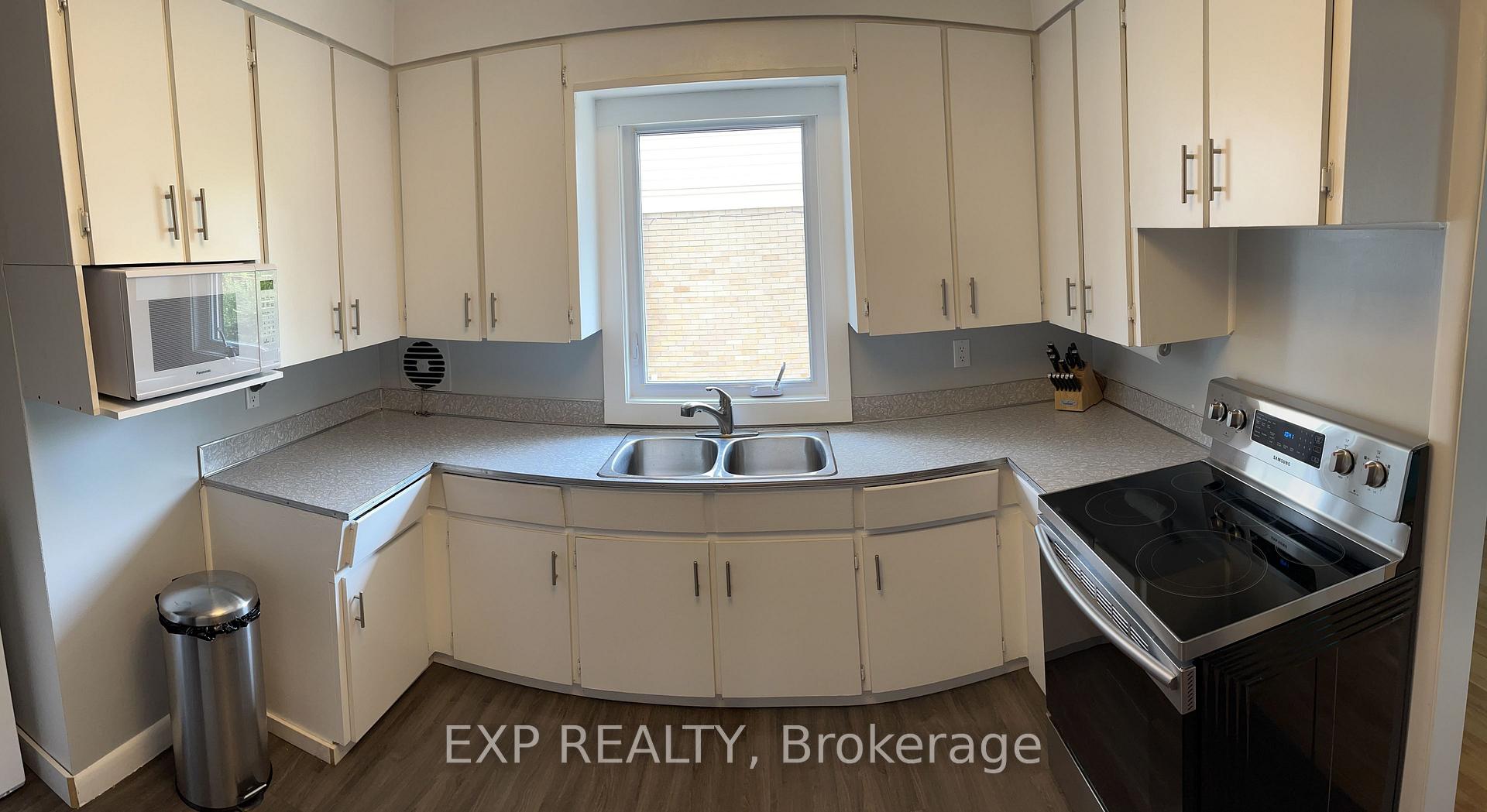 Photo 32 of 494 Wolffdale Crescent, Ottawa, Overbrook/Castle Heights — HOMEH