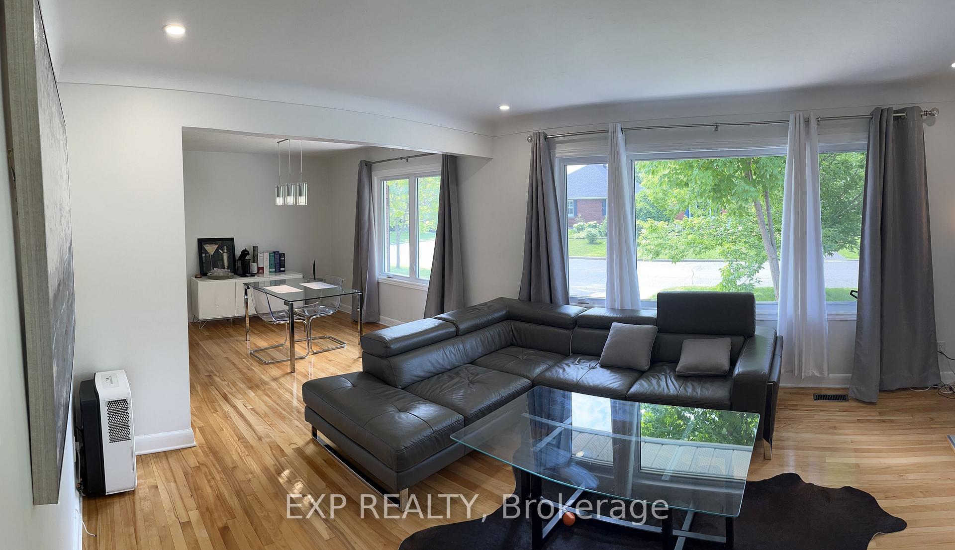Photo 33 of 494 Wolffdale Crescent, Ottawa, Overbrook/Castle Heights — HOMEH