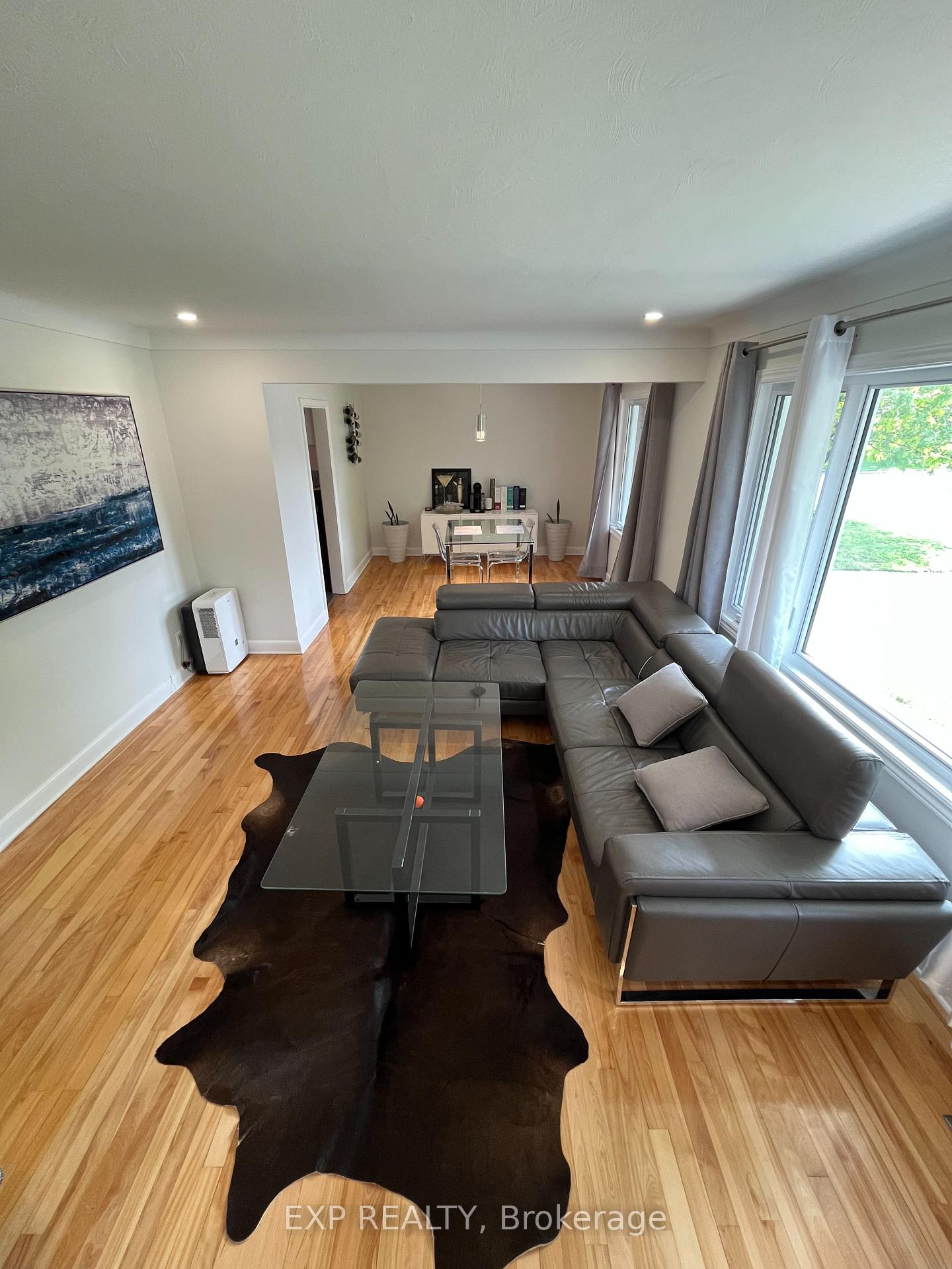 Photo 34 of 494 Wolffdale Crescent, Ottawa, Overbrook/Castle Heights — HOMEH
