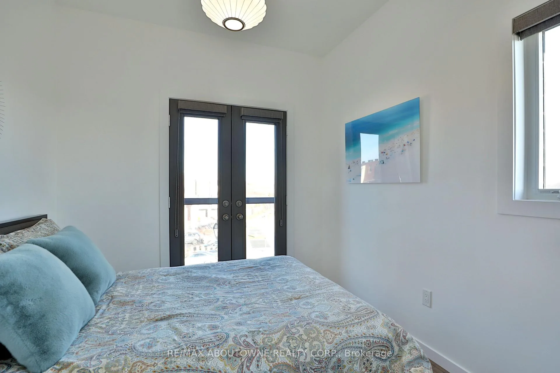 Photo 20 of 220 Vellwood Common, Oakville, Bronte — HOMEH