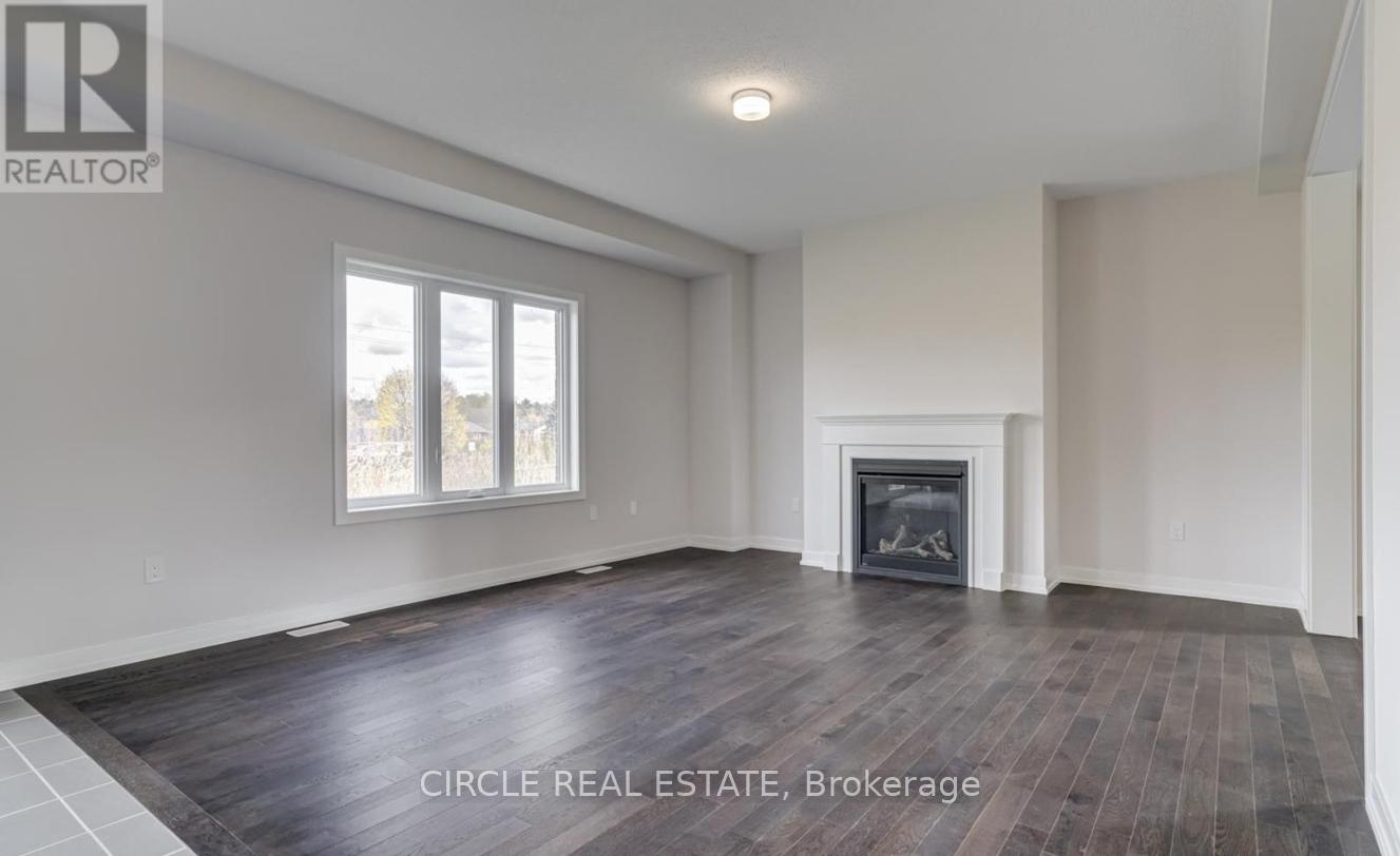 Photo 11 of 19 Tulip Crescent, Norfolk, Simcoe — HOMEH