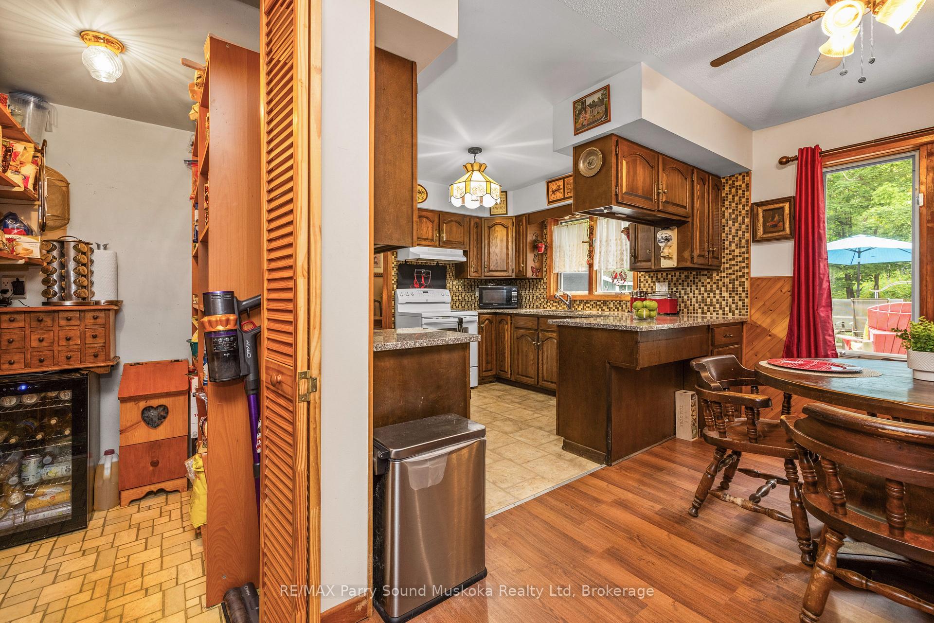 Photo 20 of 19 Macklaim Drive, Parry Sound — HOMEH