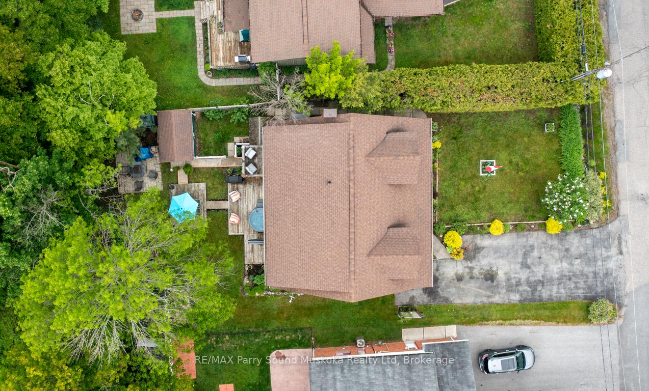 Photo 37 of 19 Macklaim Drive, Parry Sound — HOMEH
