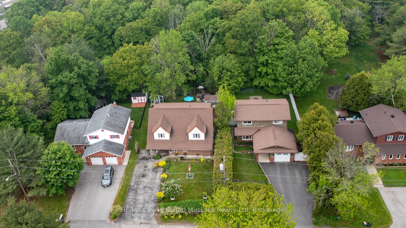 Photo 43 of 19 Macklaim Drive, Parry Sound — HOMEH