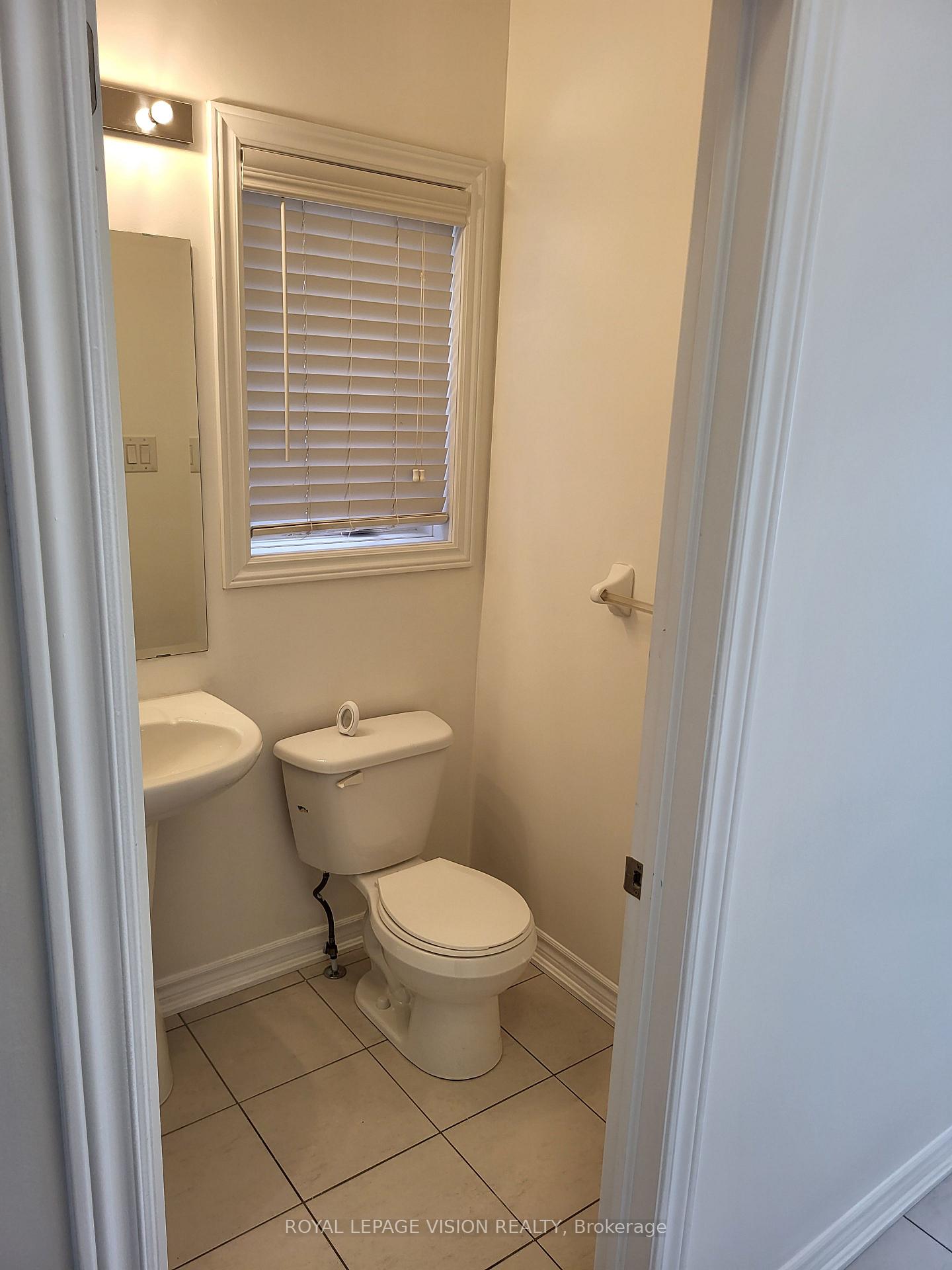 Photo 24 of Unit Upper, 715 Agnew Crescent, Milton, Beaty — HOMEH