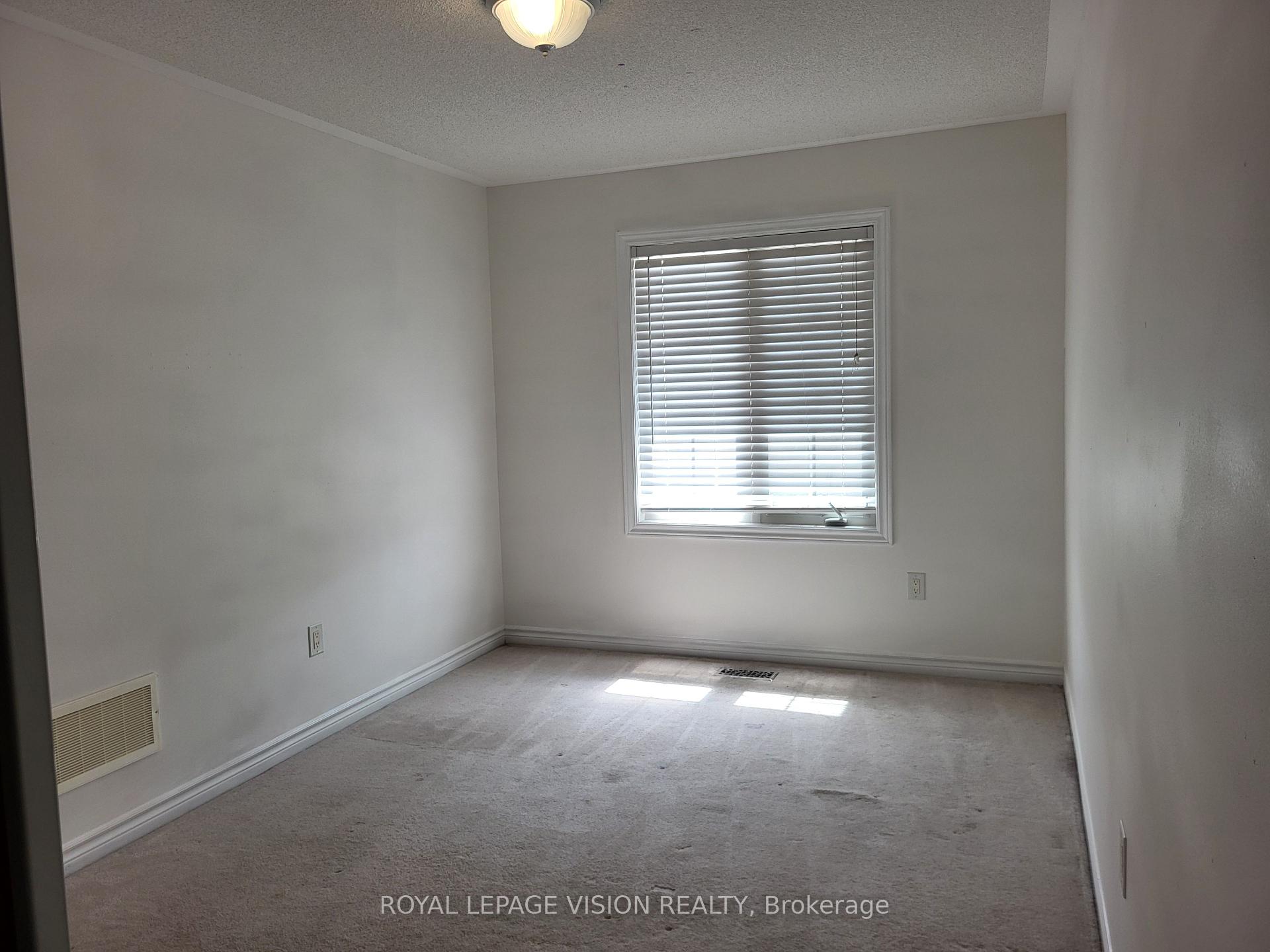 Photo 13 of Unit Upper, 715 Agnew Crescent, Milton, Beaty — HOMEH
