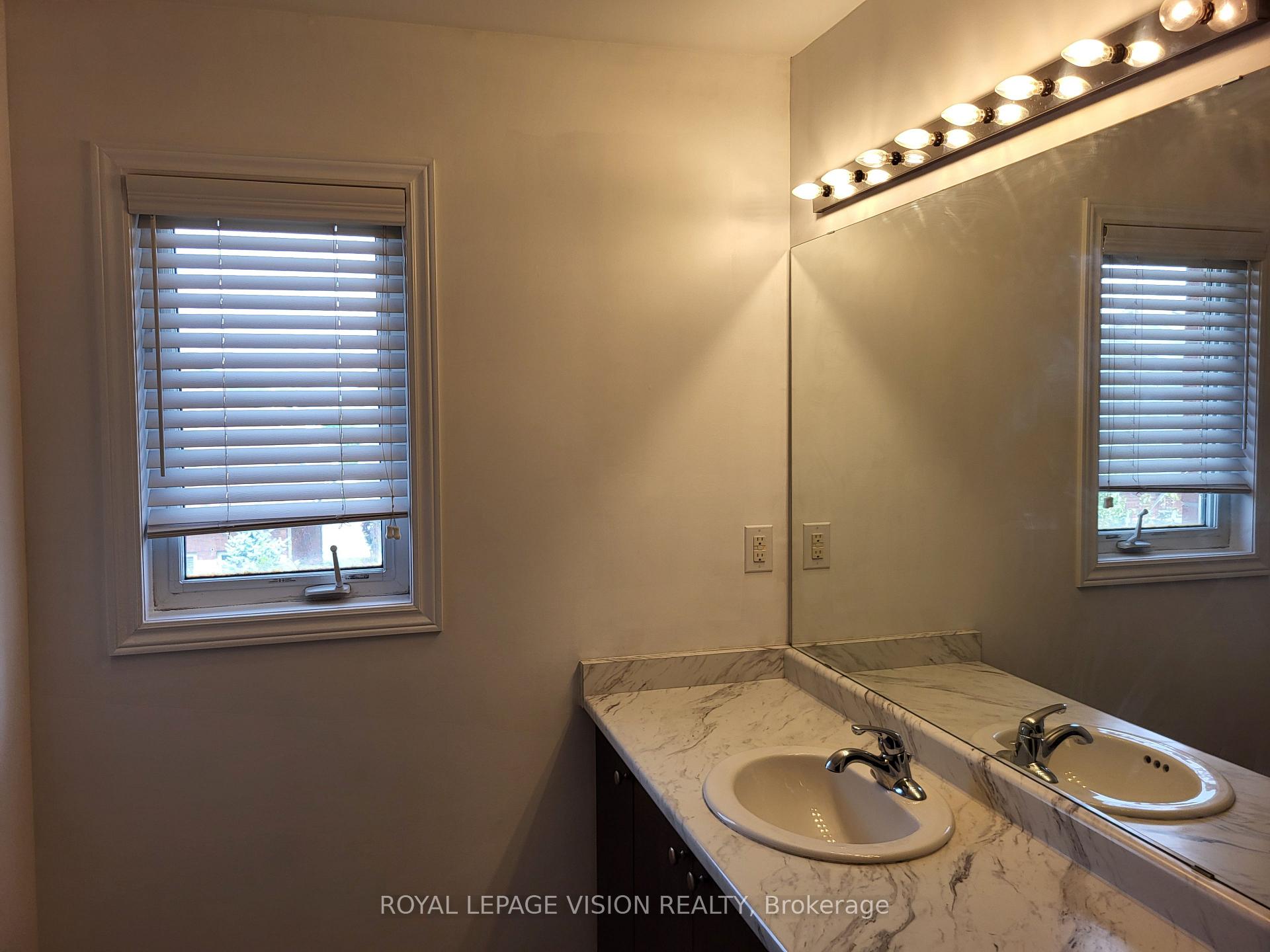 Photo 20 of Unit Upper, 715 Agnew Crescent, Milton, Beaty — HOMEH