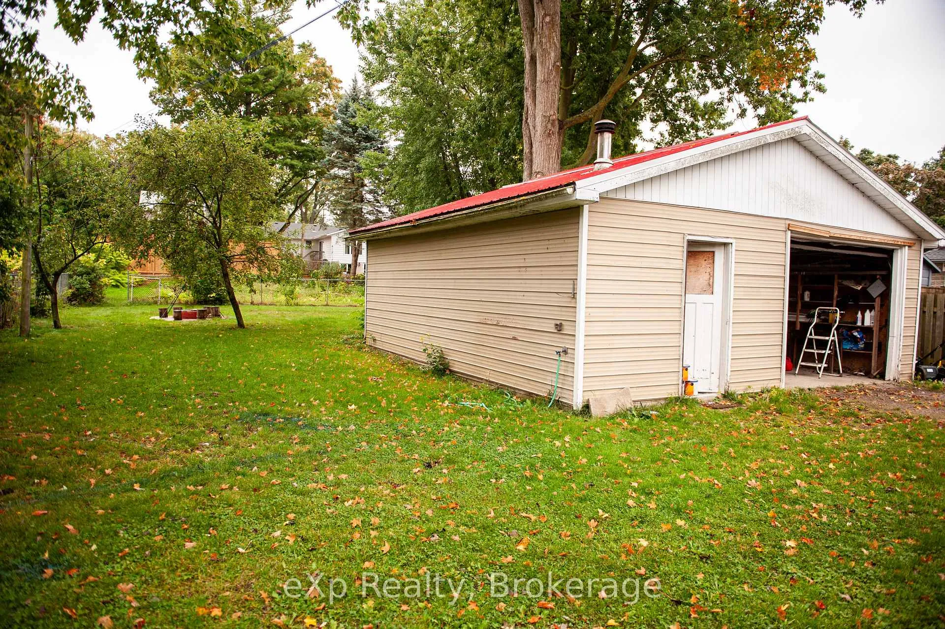 Photo 33 of 191 Frances Street, North Huron, Wingham — HOMEH