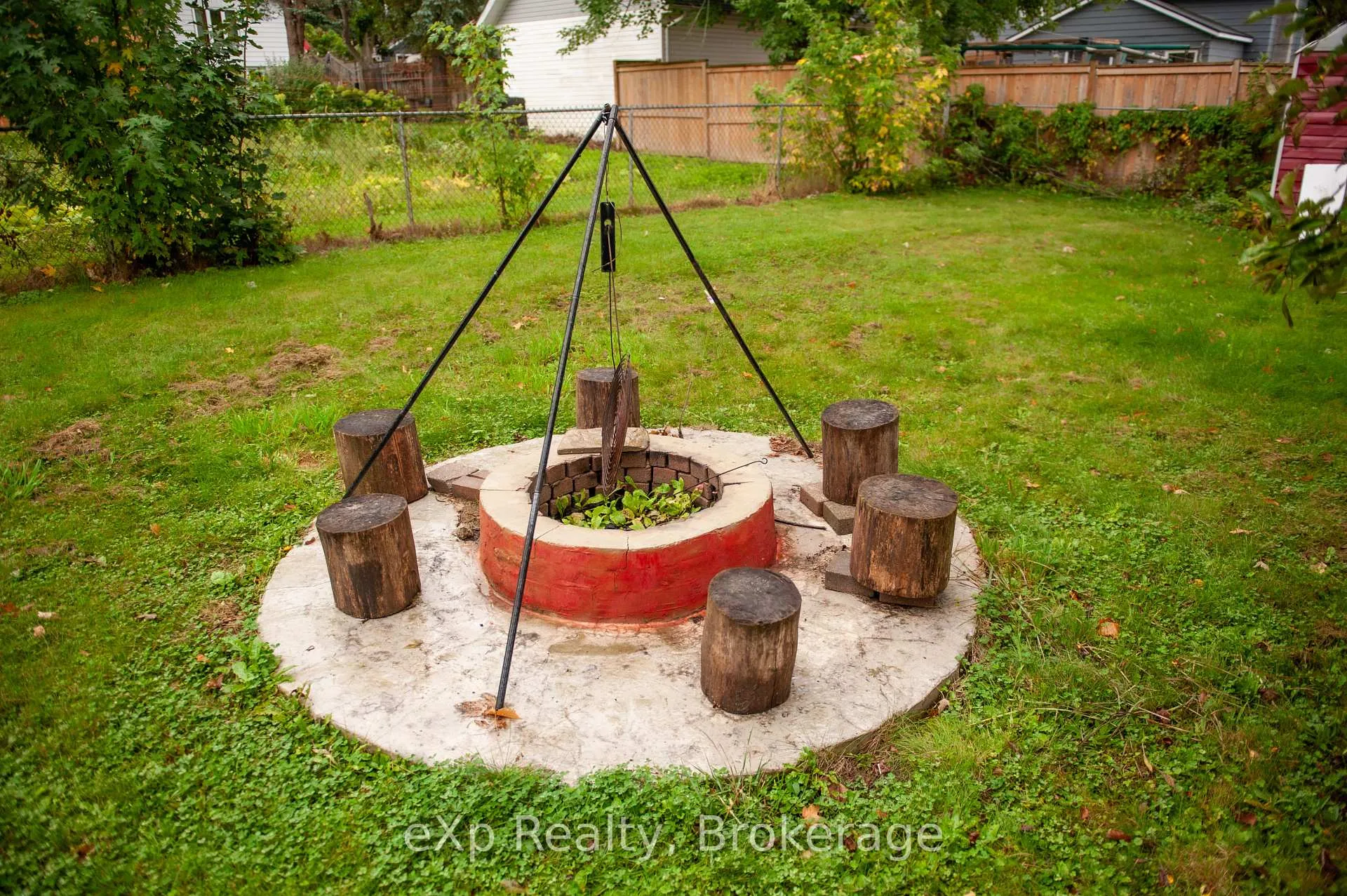 Photo 35 of 191 Frances Street, North Huron, Wingham — HOMEH