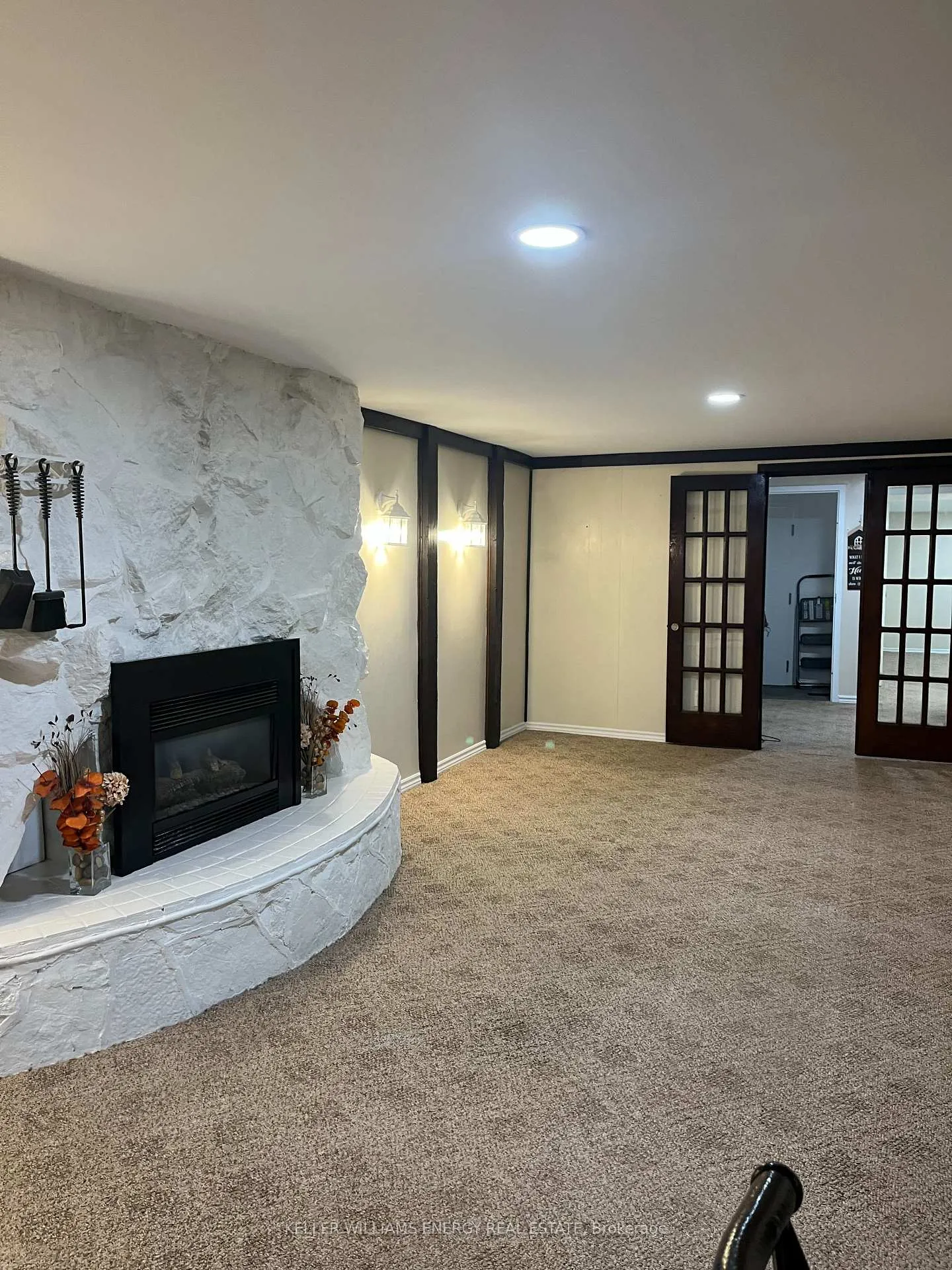 Photo 4 of 592 Radisson Avenue, Oshawa, Vanier — HOMEH
