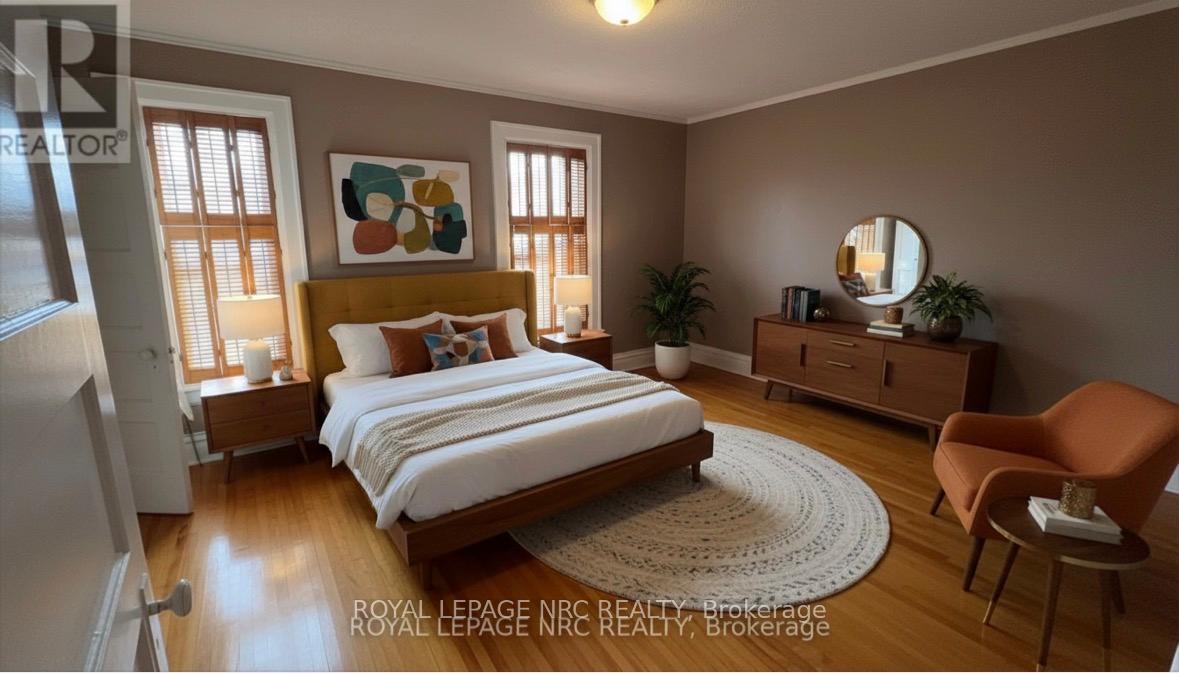 Photo 15 of 4579 Eastwood Crescent, Niagara Falls, Downtown — HOMEH