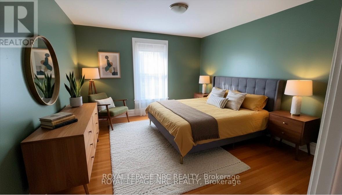 Photo 18 of 4579 Eastwood Crescent, Niagara Falls, Downtown — HOMEH