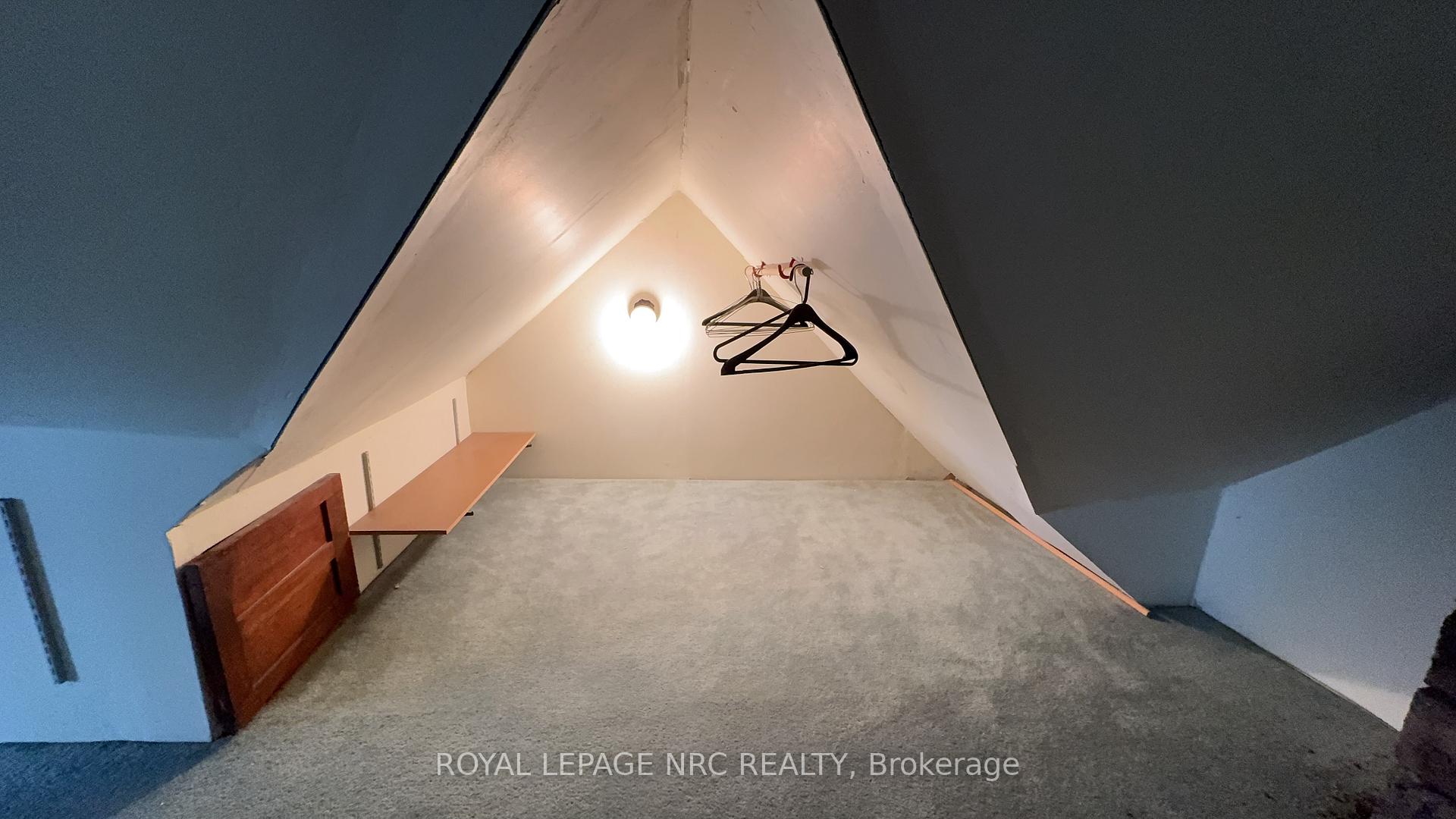 Photo 28 of 4579 Eastwood Crescent, Niagara Falls, Downtown — HOMEH