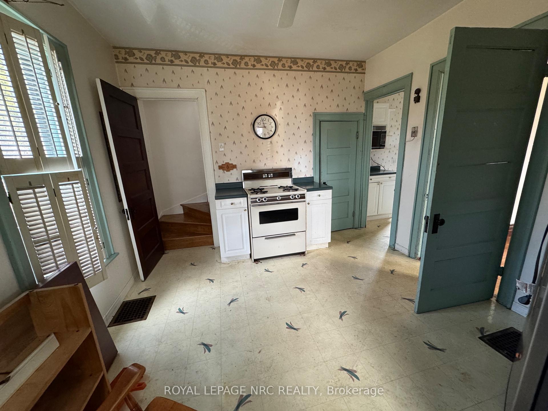 Photo 30 of 4579 Eastwood Crescent, Niagara Falls, Downtown — HOMEH