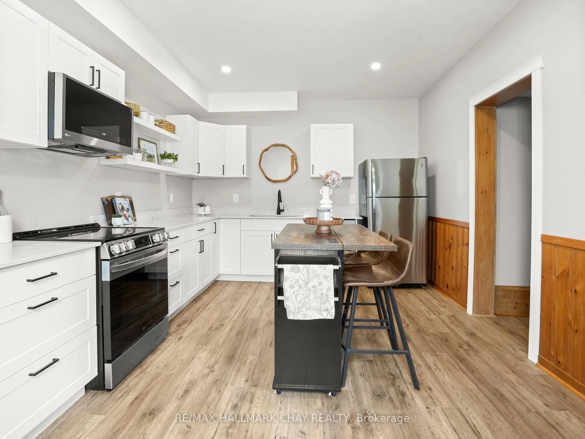 Photo 9 of 14 Wilson Street, New Tecumseth, Tottenham — HOMEH