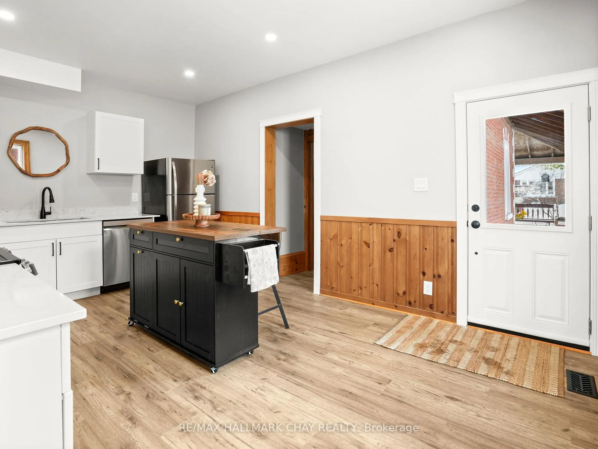 Photo 10 of 14 Wilson Street, New Tecumseth, Tottenham — HOMEH